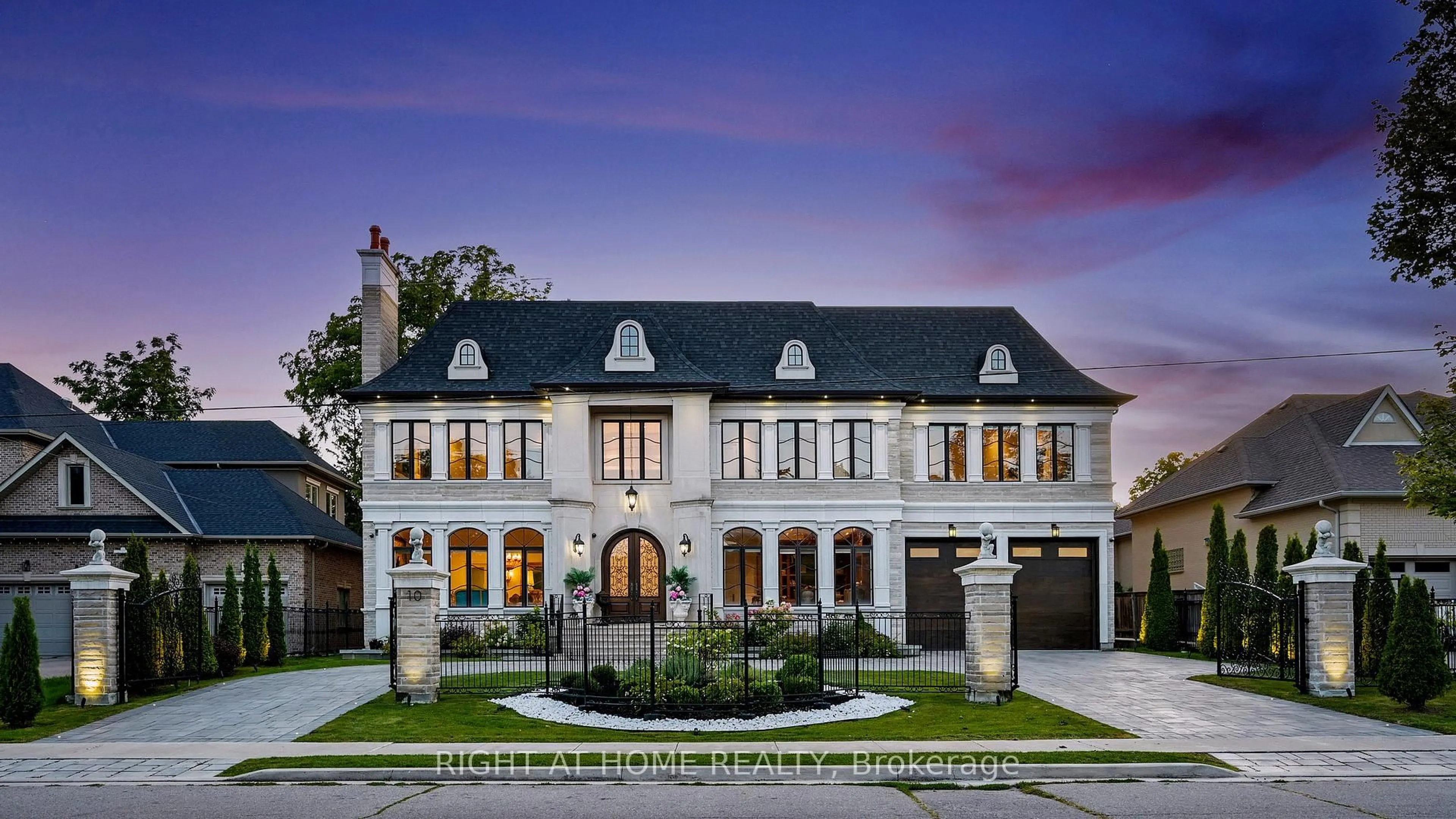 Home with brick exterior material, street for 10 Yongeview Ave, Richmond Hill Ontario L4C 7A4