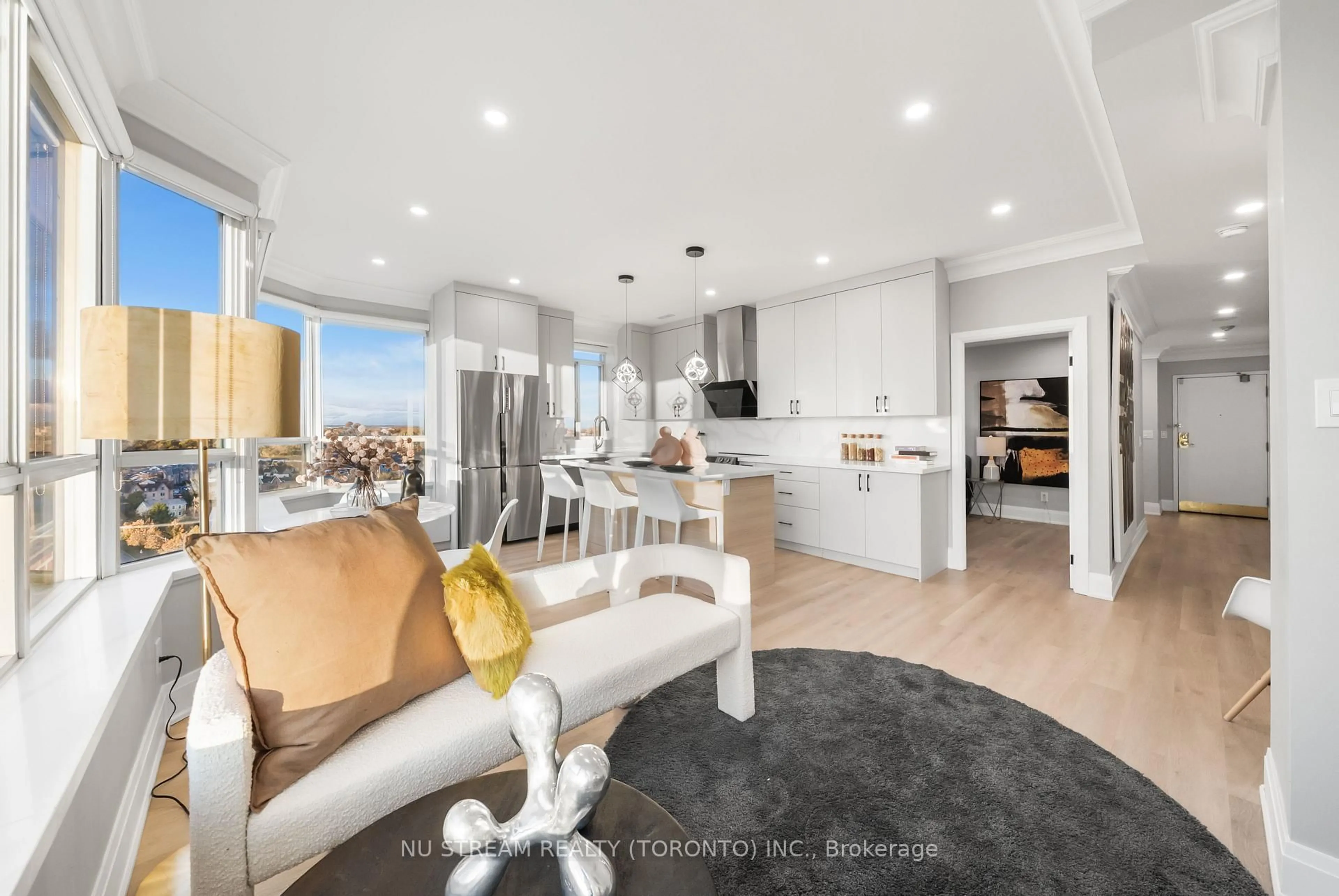 Open concept kitchen, unknown for 33 Weldrick Rd #Ph3, Richmond Hill Ontario L4C 8W4