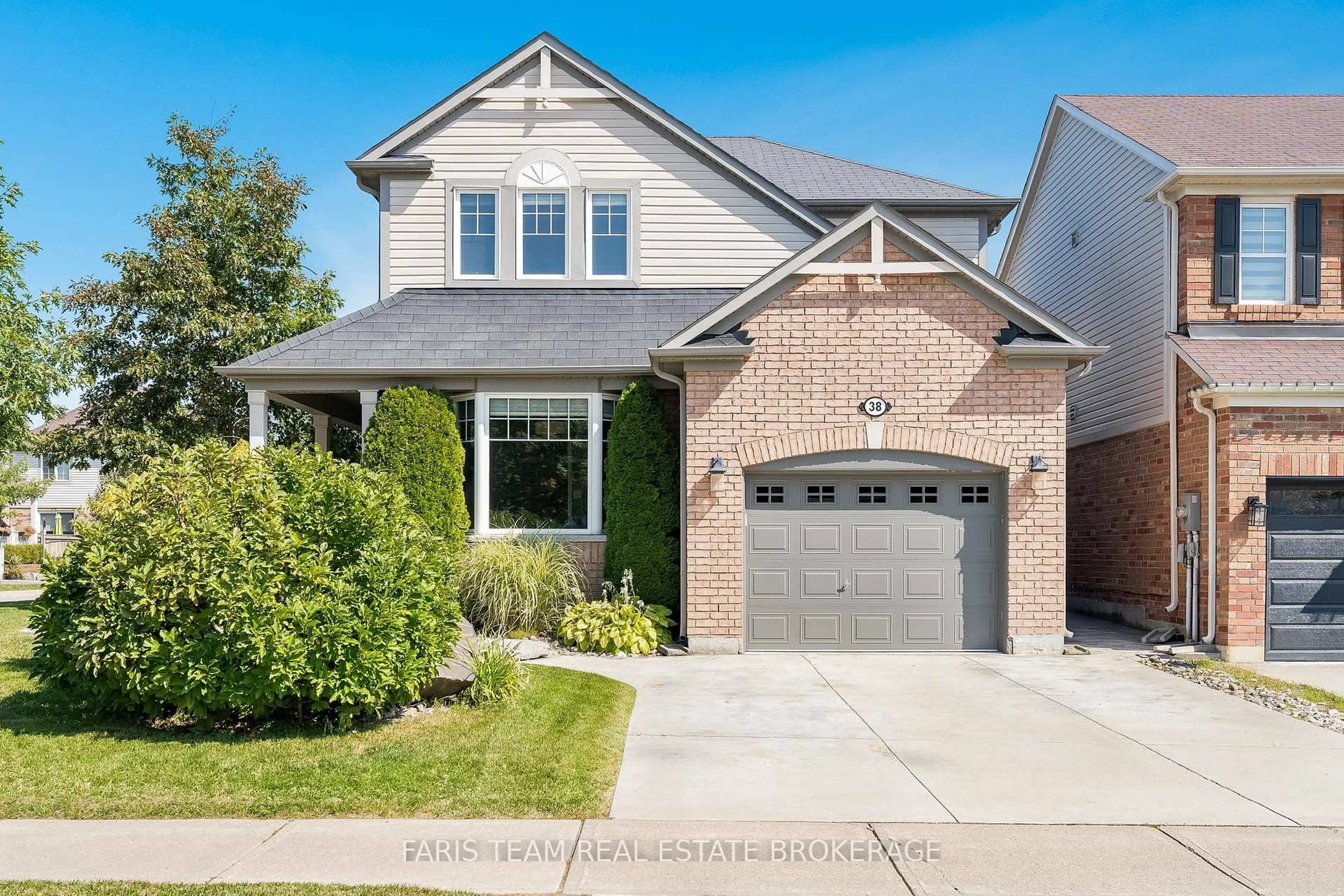 Home with brick exterior material, street for 38 Paddison Pl, New Tecumseth Ontario L9R 0J5