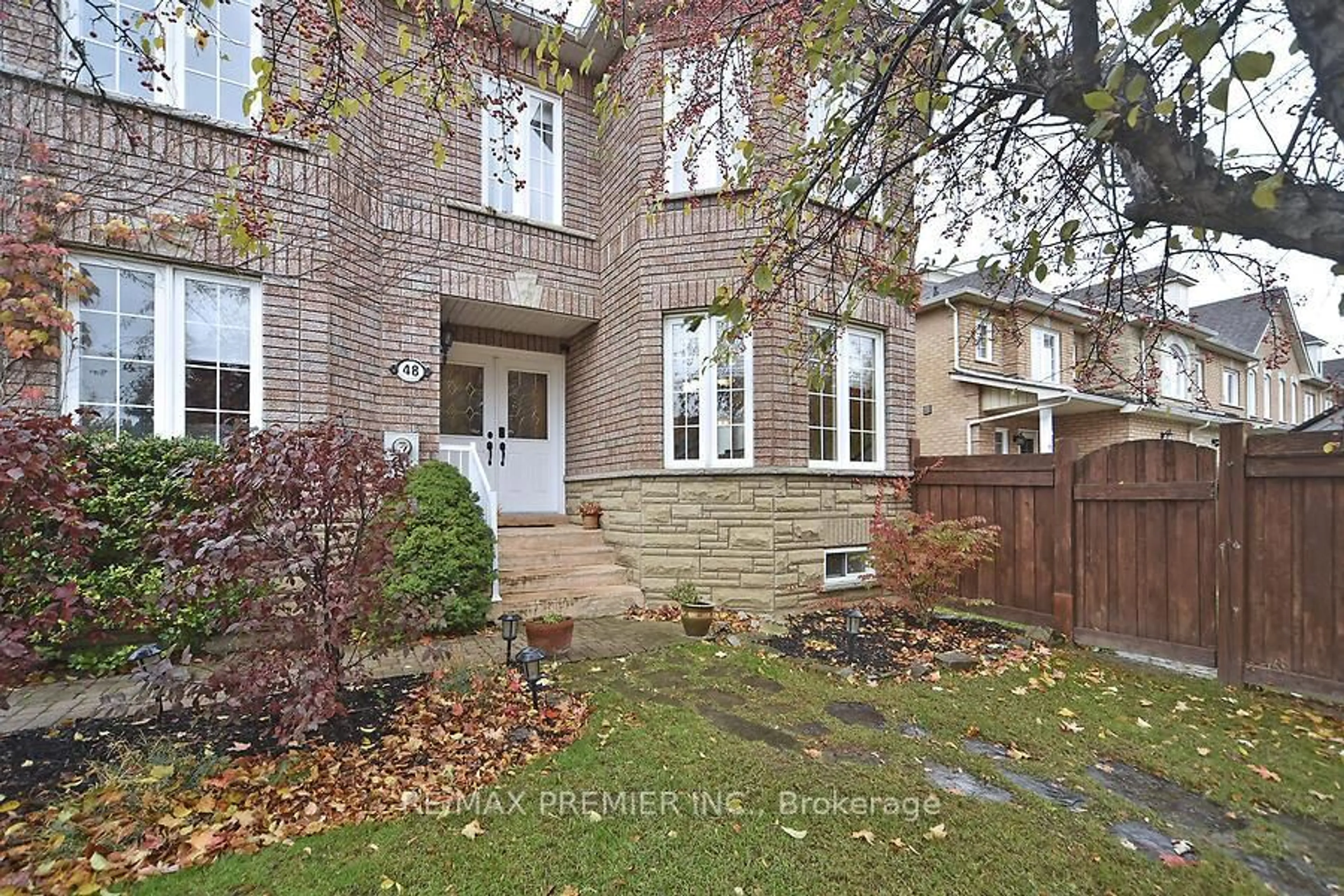 Home with brick exterior material, street for 48 Pottery Pl, Vaughan Ontario L4L 9H6