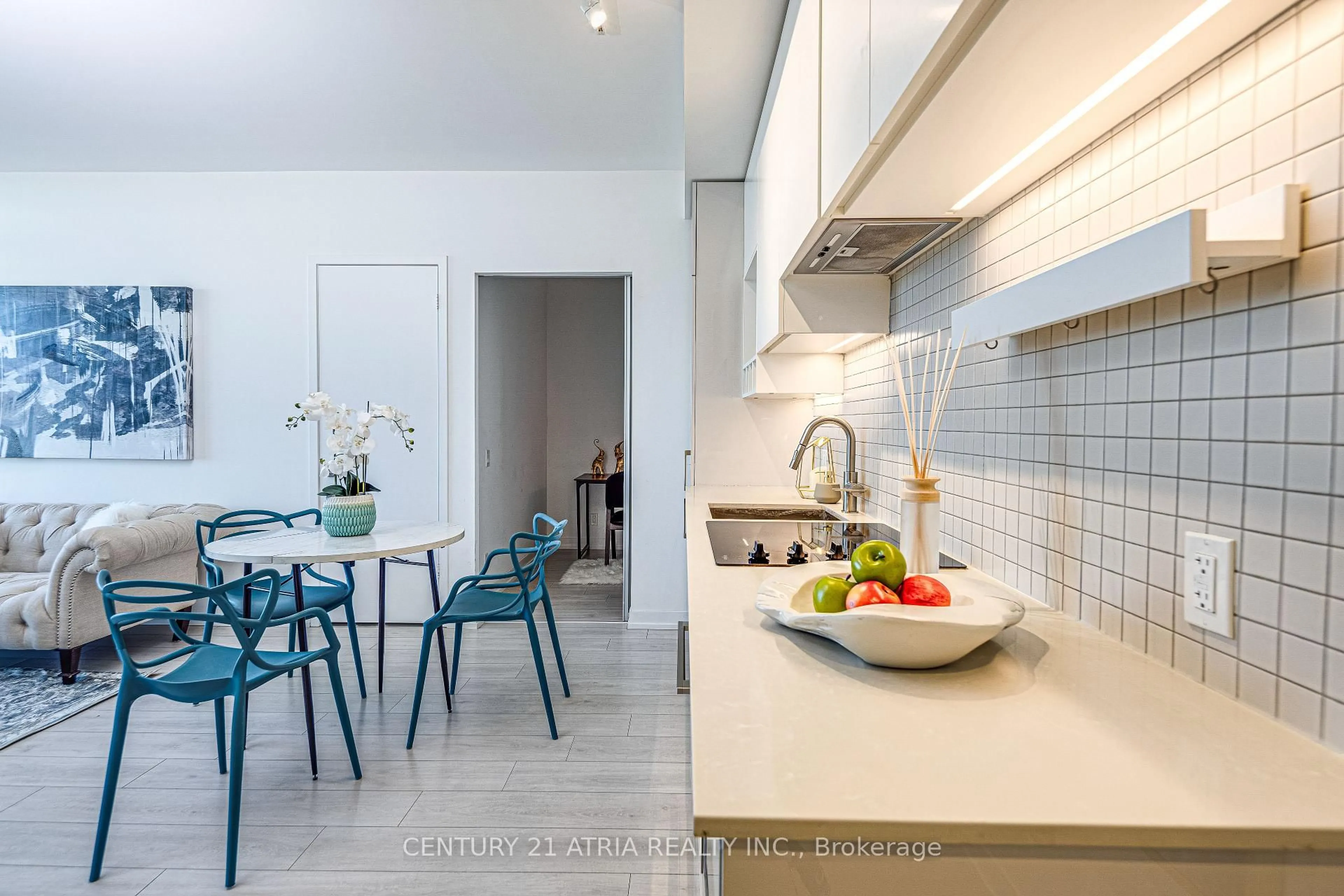 Unknown for 898 Portage Pkwy #5312, Vaughan Ontario L4K 0J6