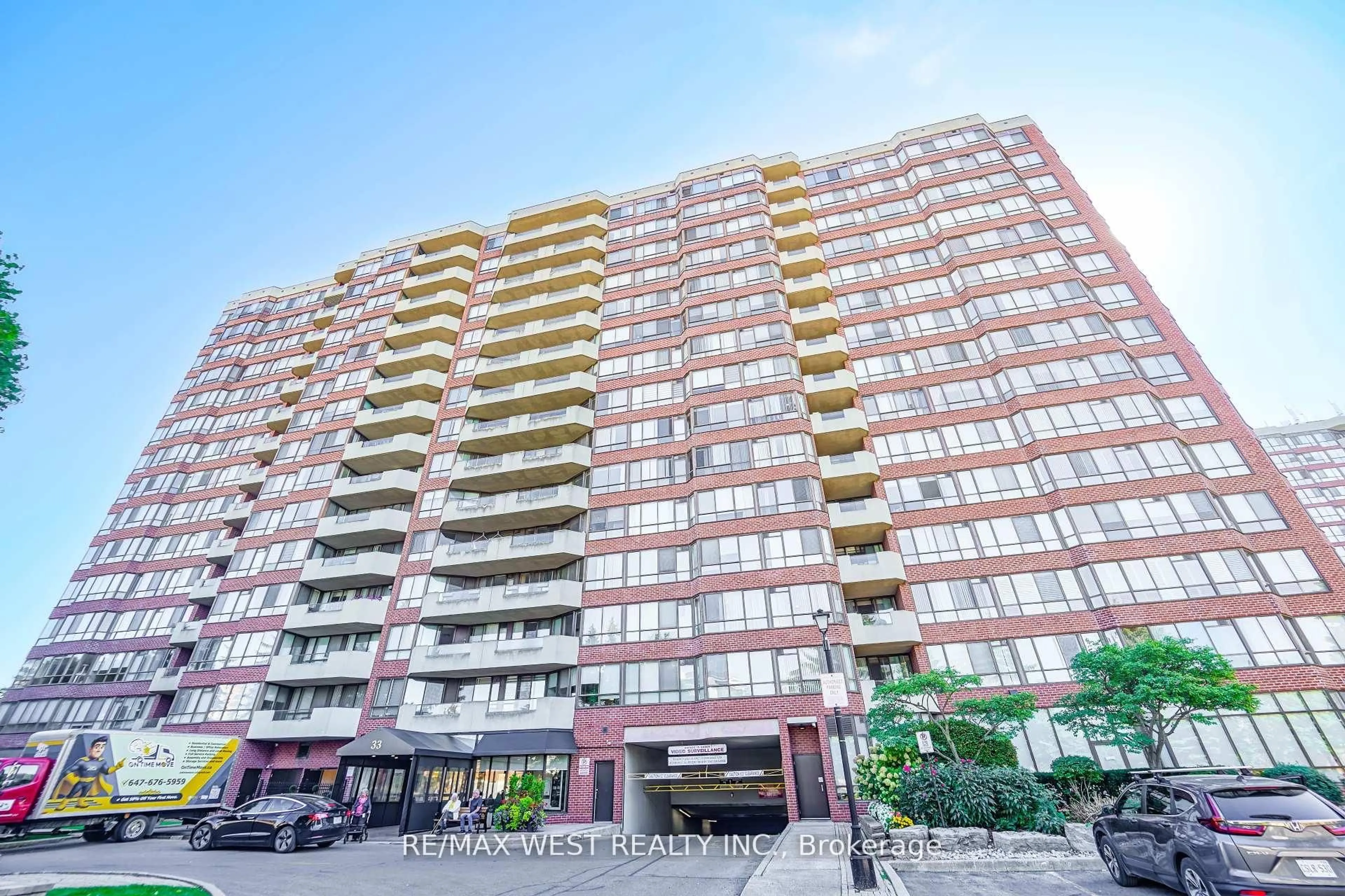 Unknown for 33 Weldrick Rd #501, Richmond Hill Ontario L4C 8W4