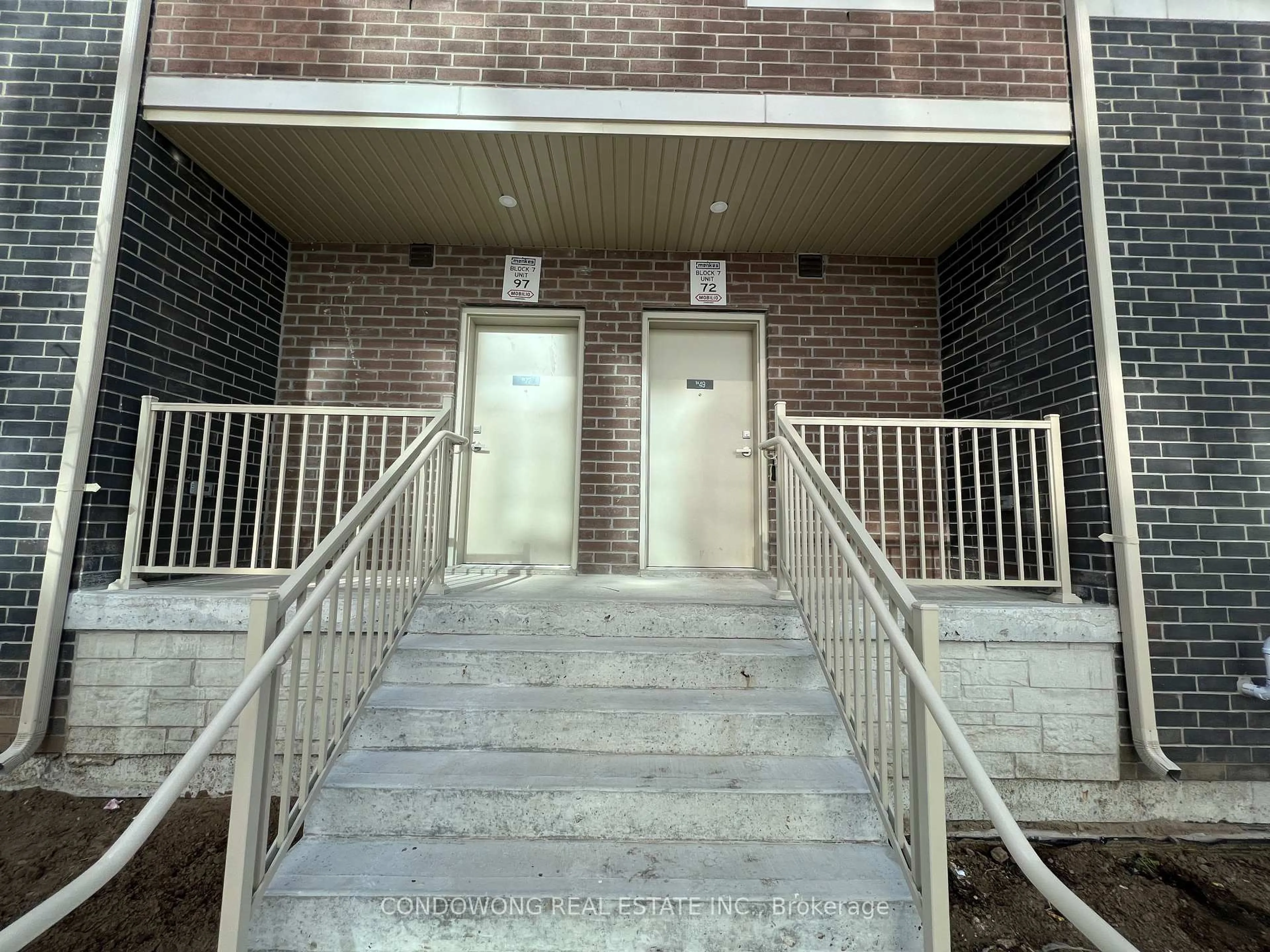 Unknown for 31 Honeycrisp Cres #49, Vaughan Ontario L4K 0N6