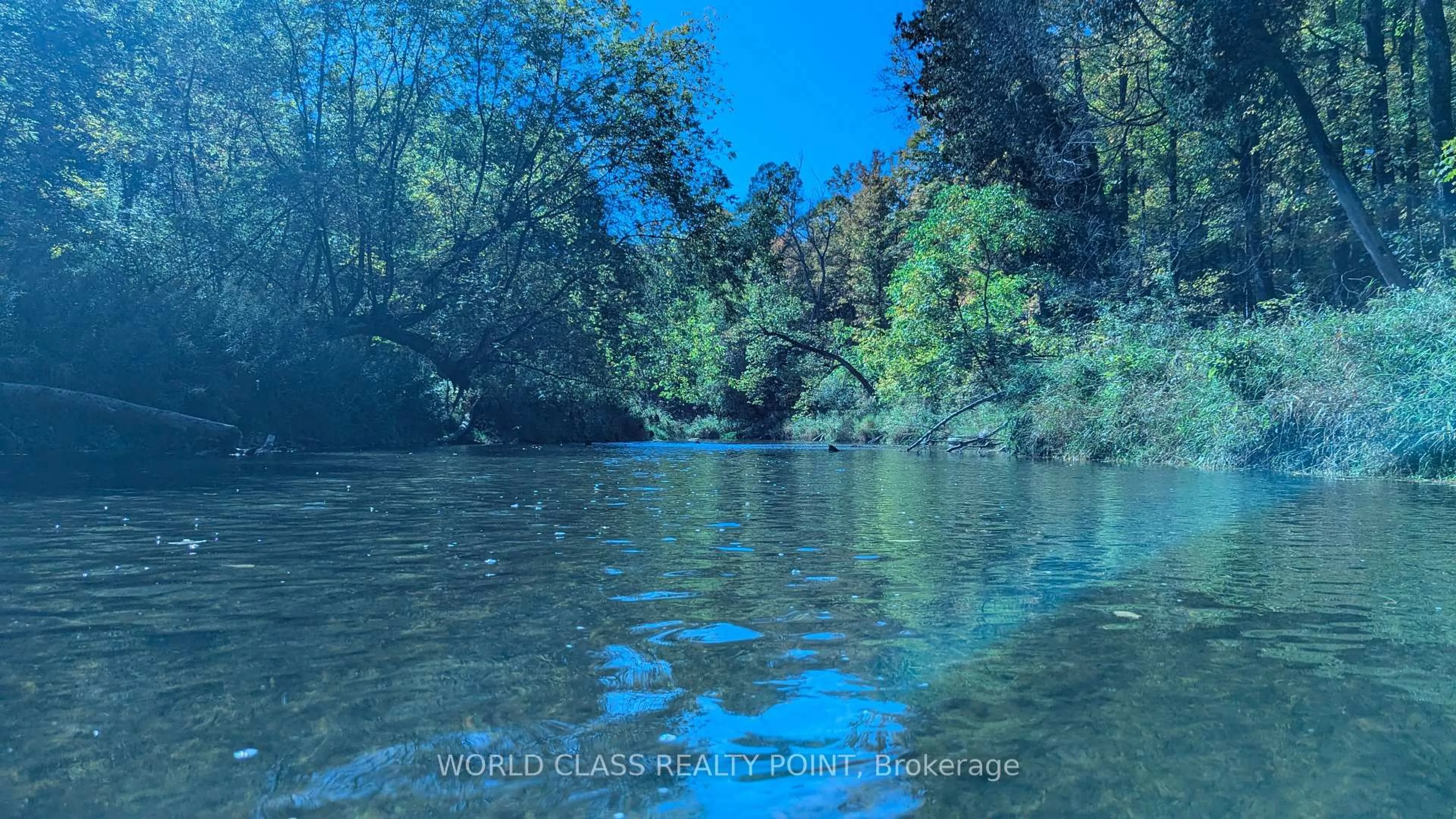 Blurry image for 60 Kleins Ridge Rd, Vaughan Ontario L0J 1C0