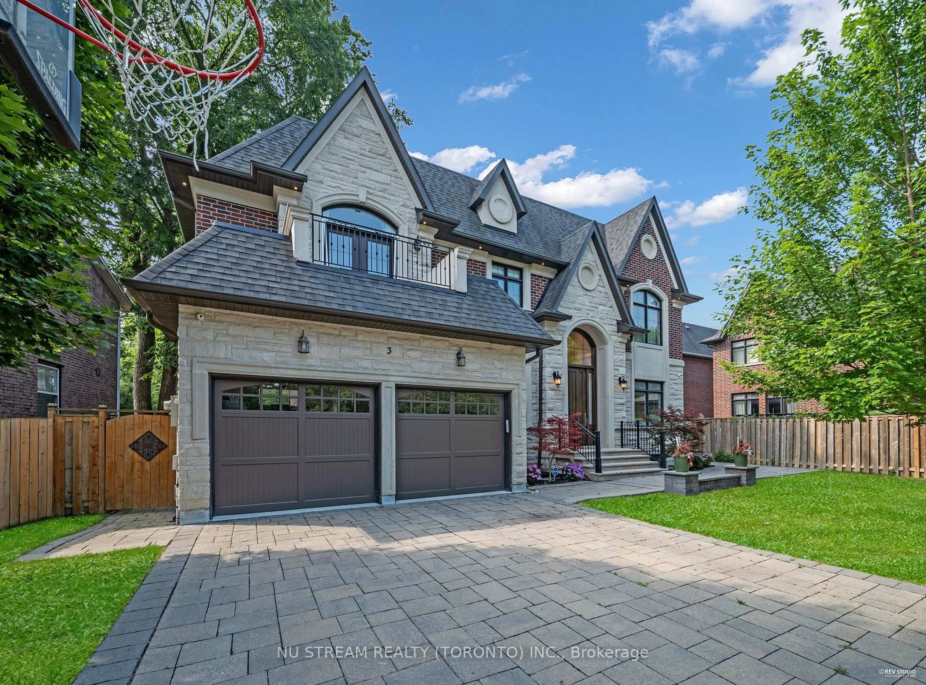 Home with brick exterior material, street for 3 Greentree Rd, Markham Ontario L3R 3A9