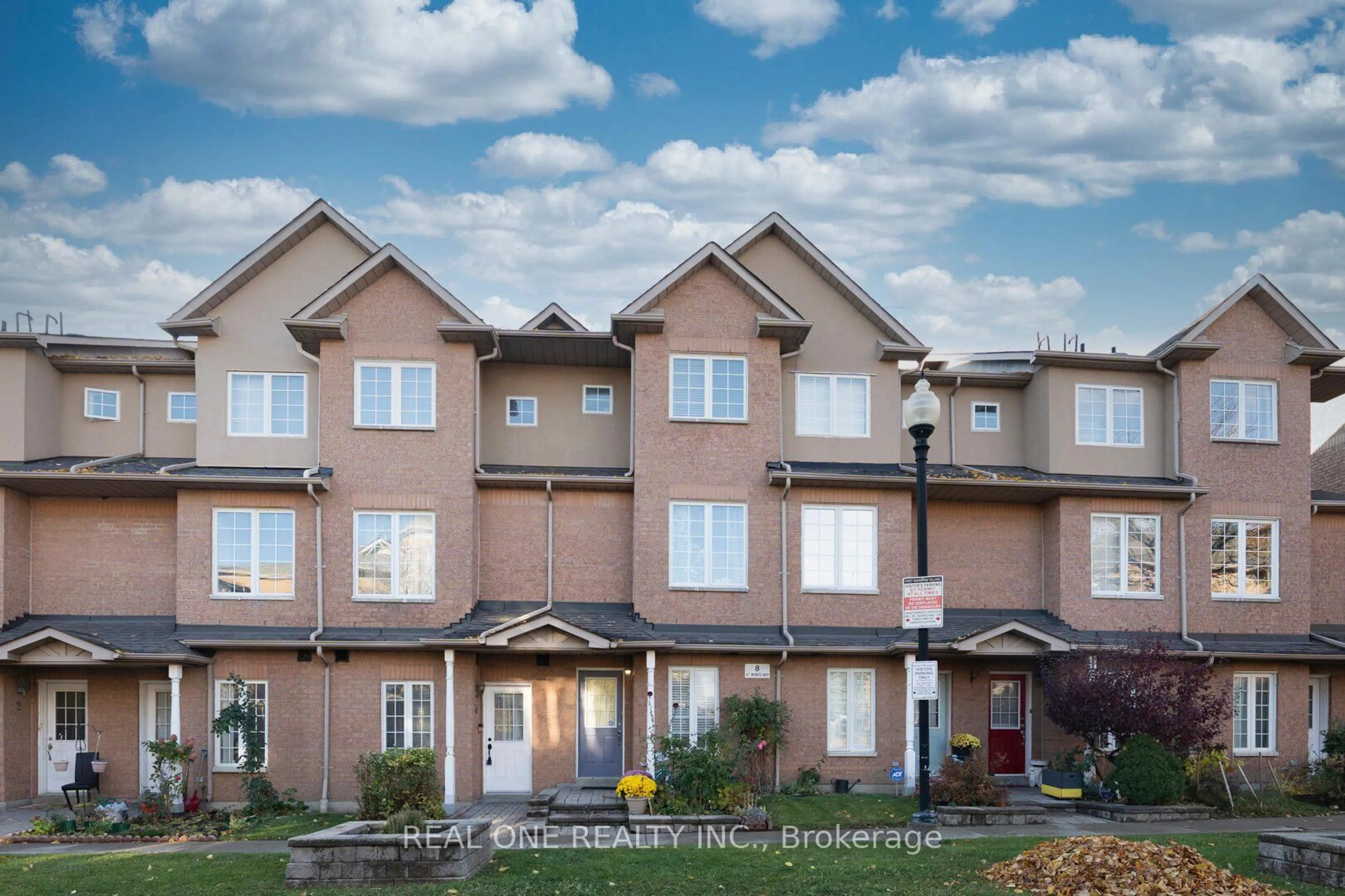 Patio, building for 8 St Moritz Way #5, Markham Ontario L3R 4E8