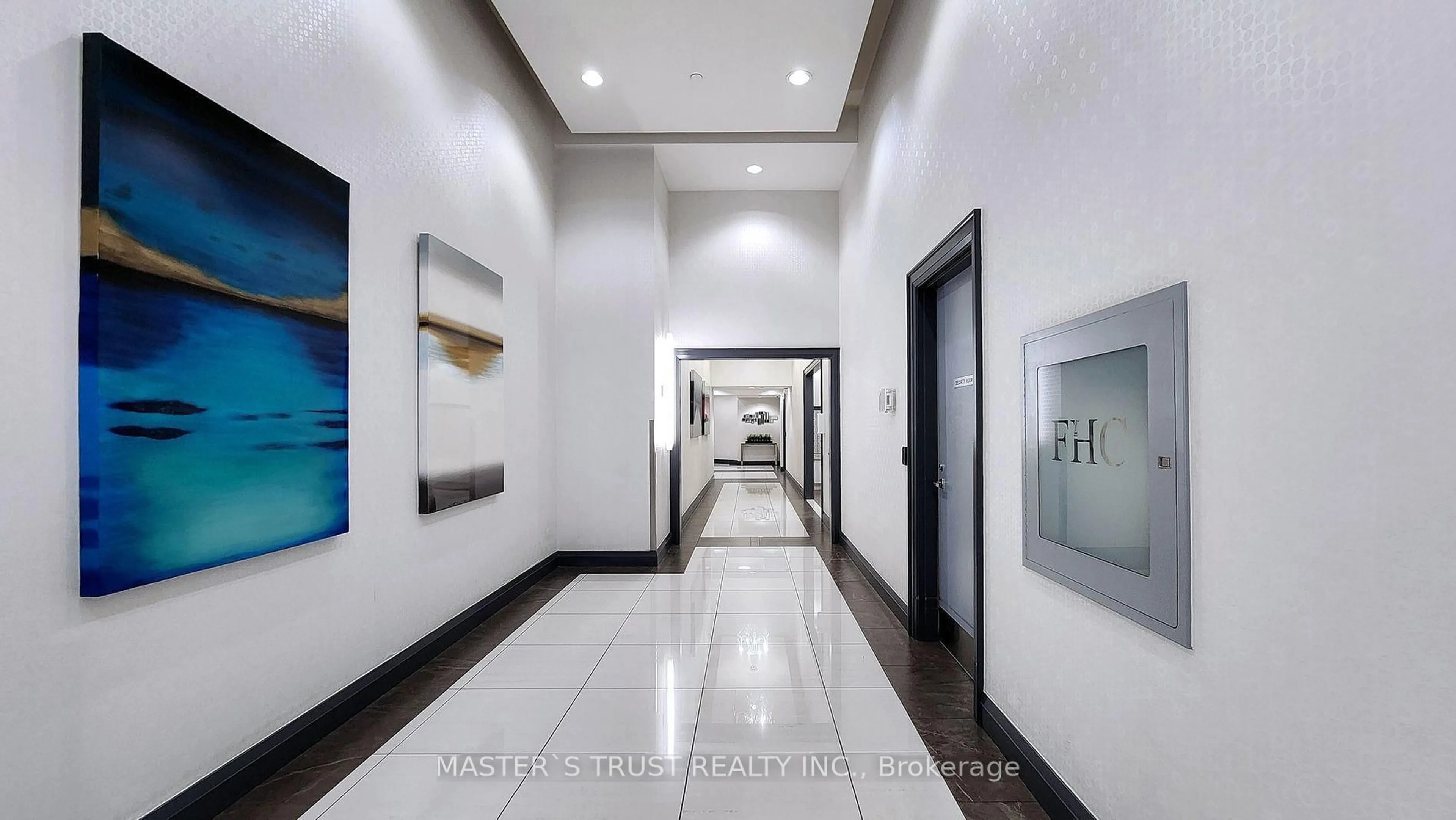 Indoor foyer for 7171 Yonge St #739, Markham Ontario L3T 0C5