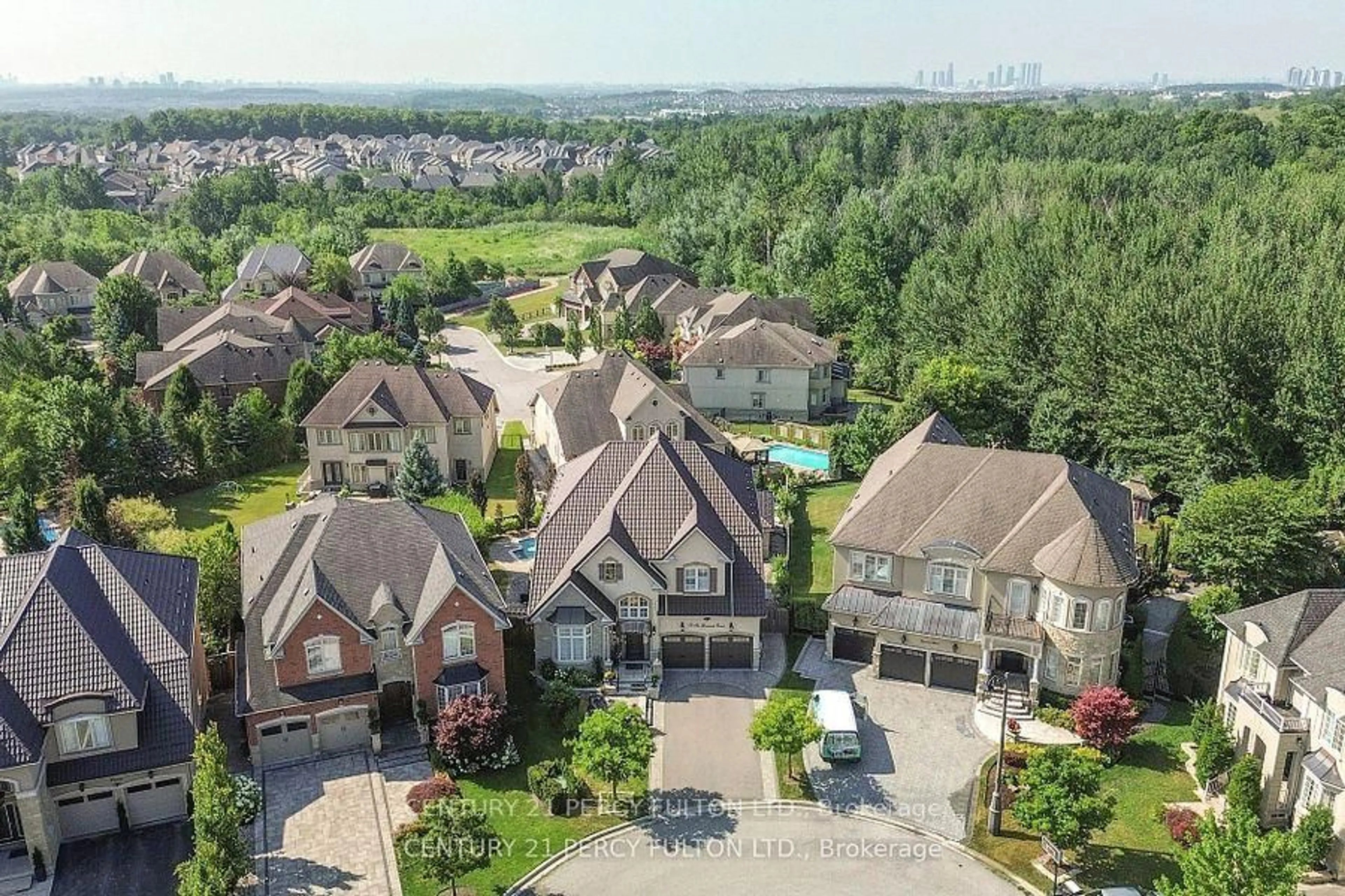 A pic from outside/outdoor area/front of a property/back of a property/a pic from drone, mountain view for 19 Sir Giancarlo Crt, Vaughan Ontario L6A 0C6