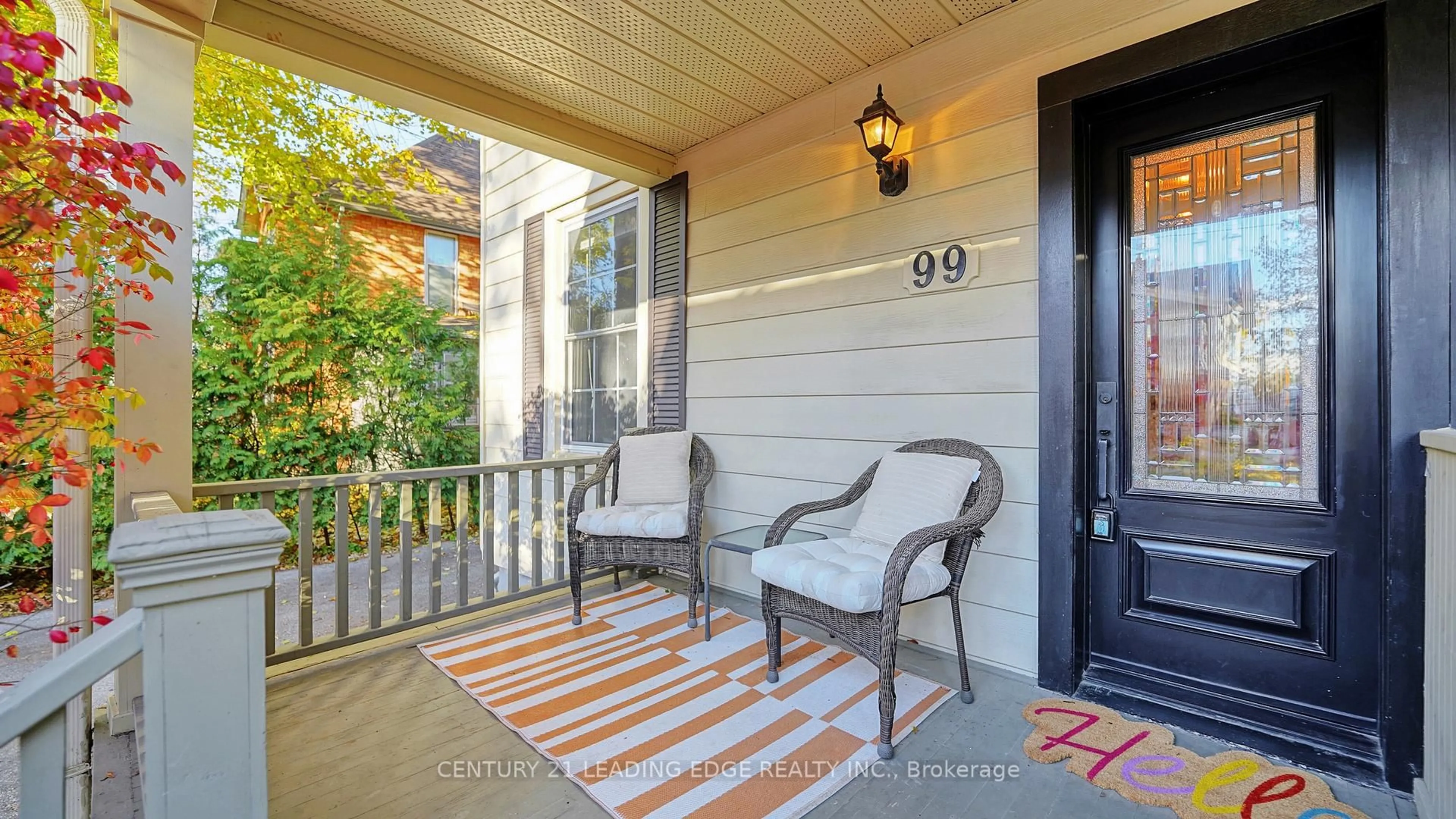 Indoor entryway for 99 Church St, Whitchurch-Stouffville Ontario L4A 4T9