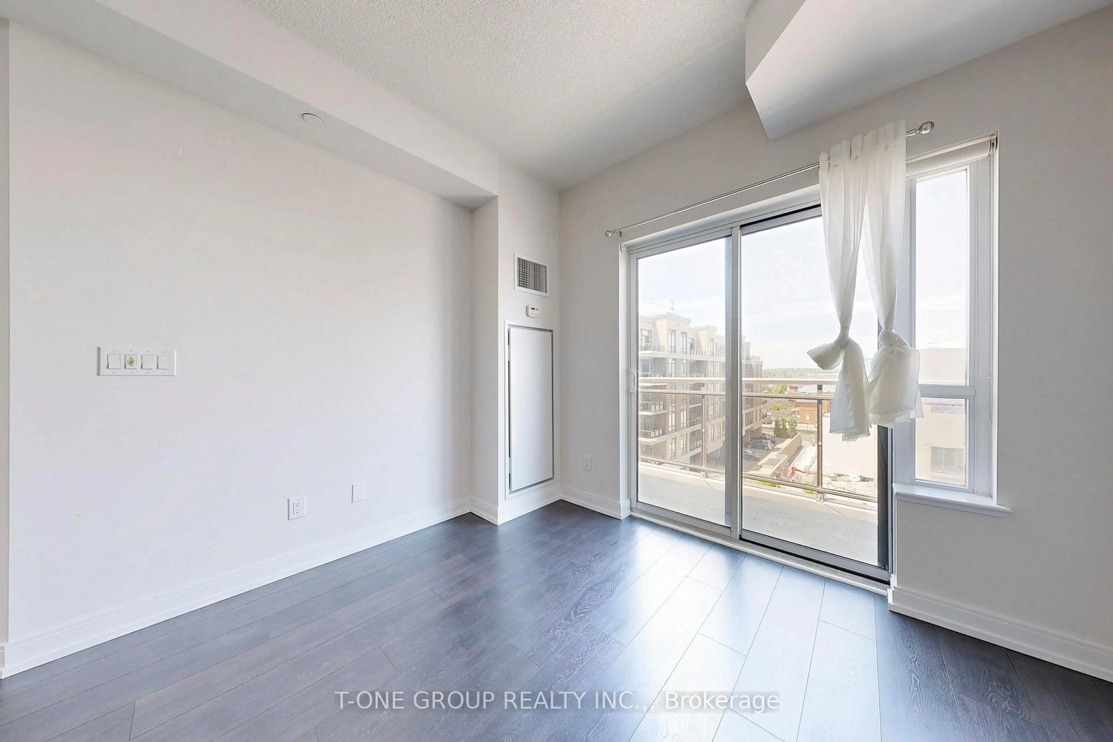 A pic of a room for 540 Bur Oak Ave #606, Markham Ontario L6C 0Y2