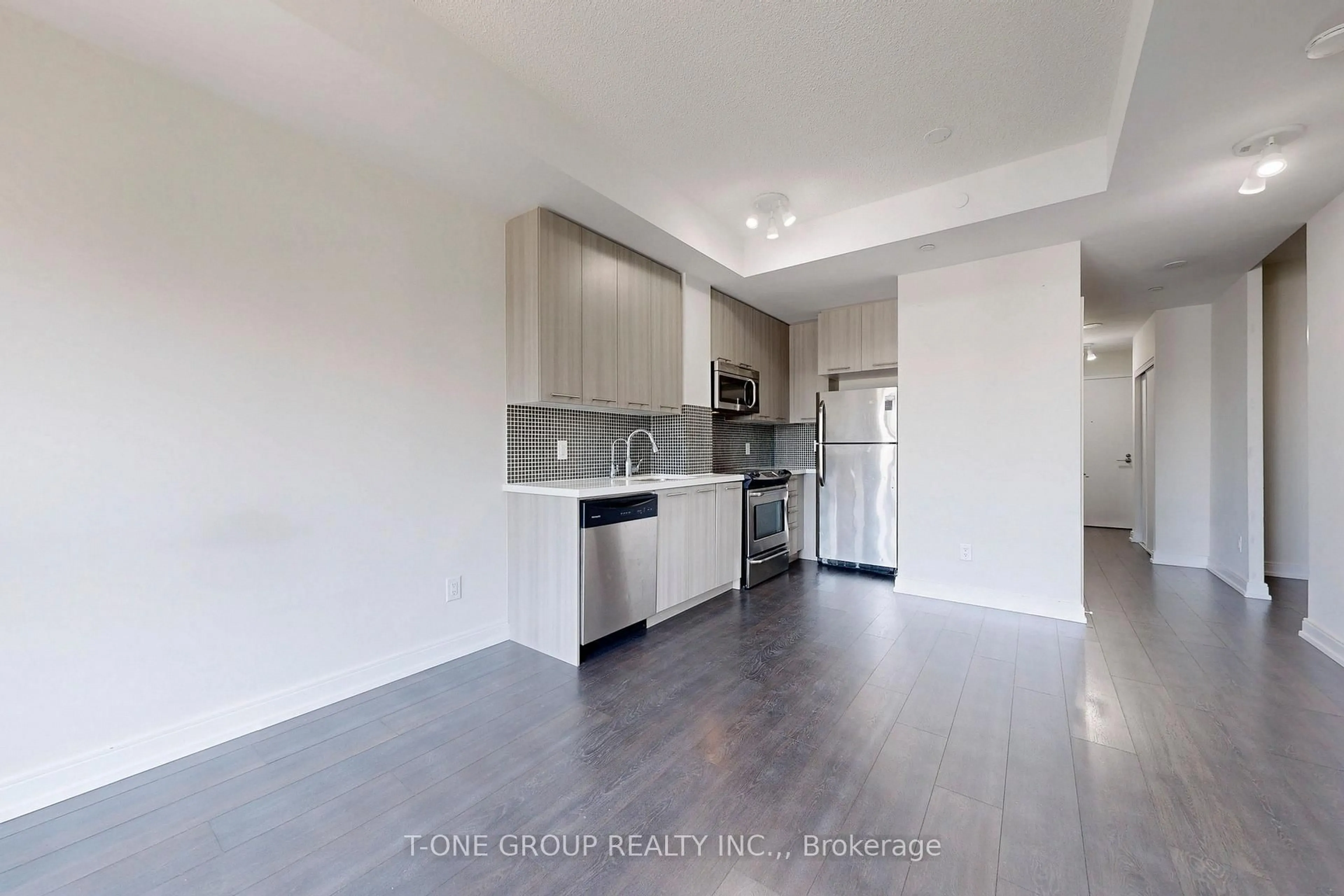 Open concept kitchen, unknown for 540 Bur Oak Ave #606, Markham Ontario L6C 0Y2