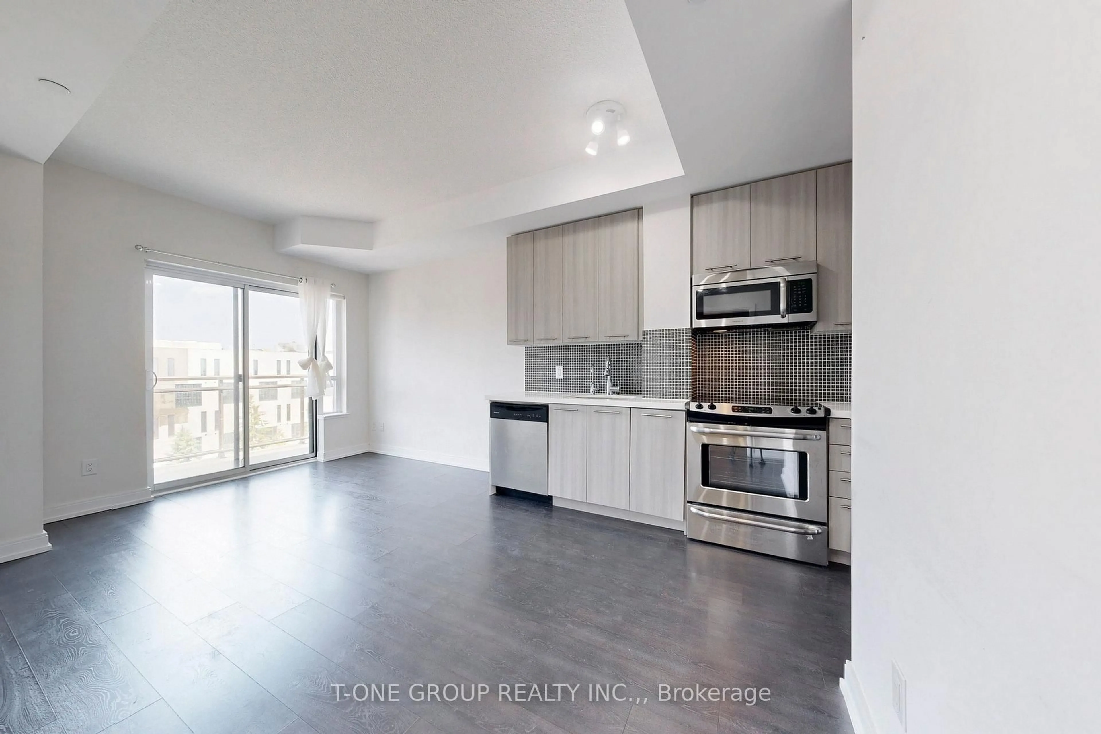 Open concept kitchen, unknown for 540 Bur Oak Ave #606, Markham Ontario L6C 0Y2