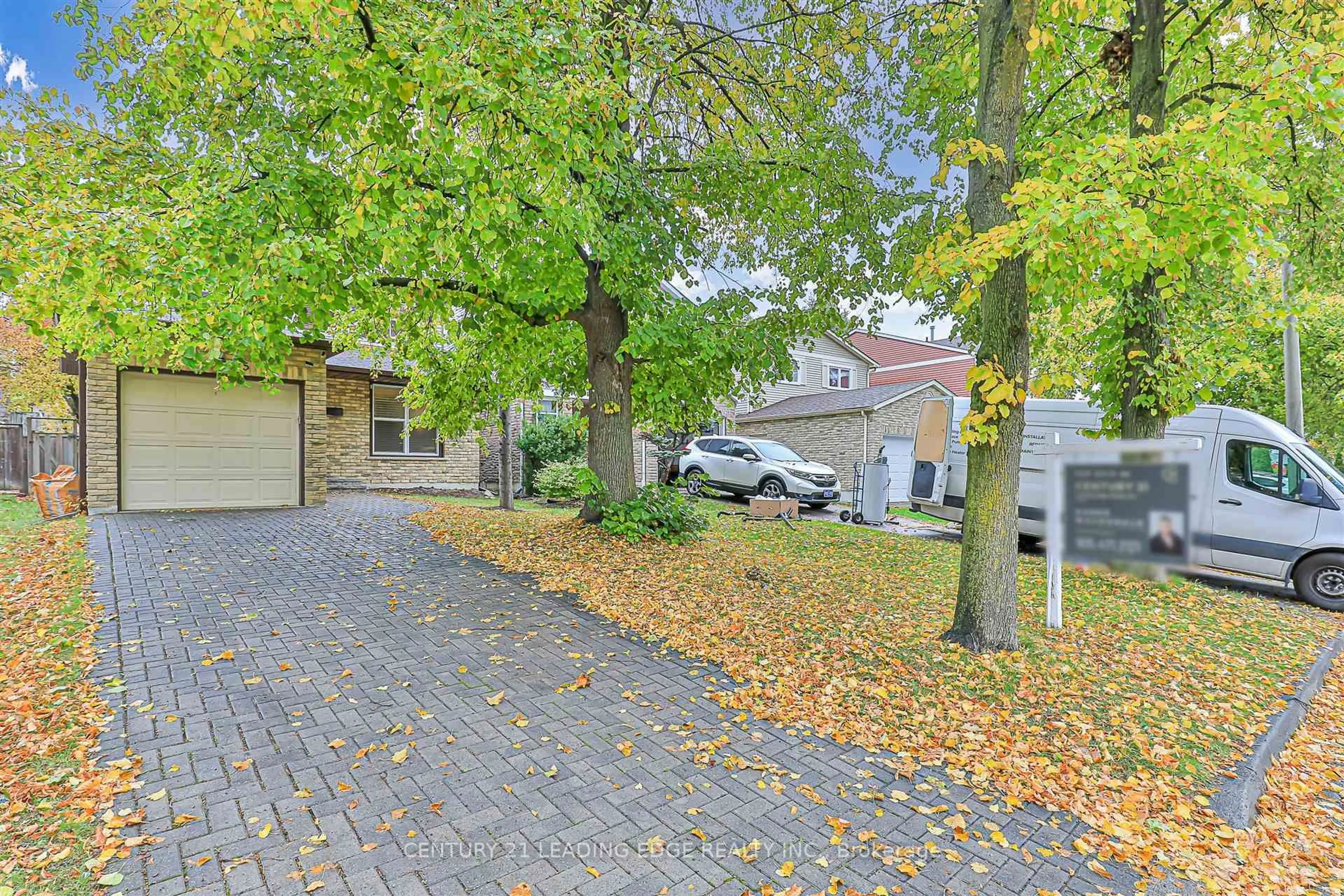 A pic from outside/outdoor area/front of a property/back of a property/a pic from drone, street for 65 Karma Rd, Markham Ontario L3R 4S8