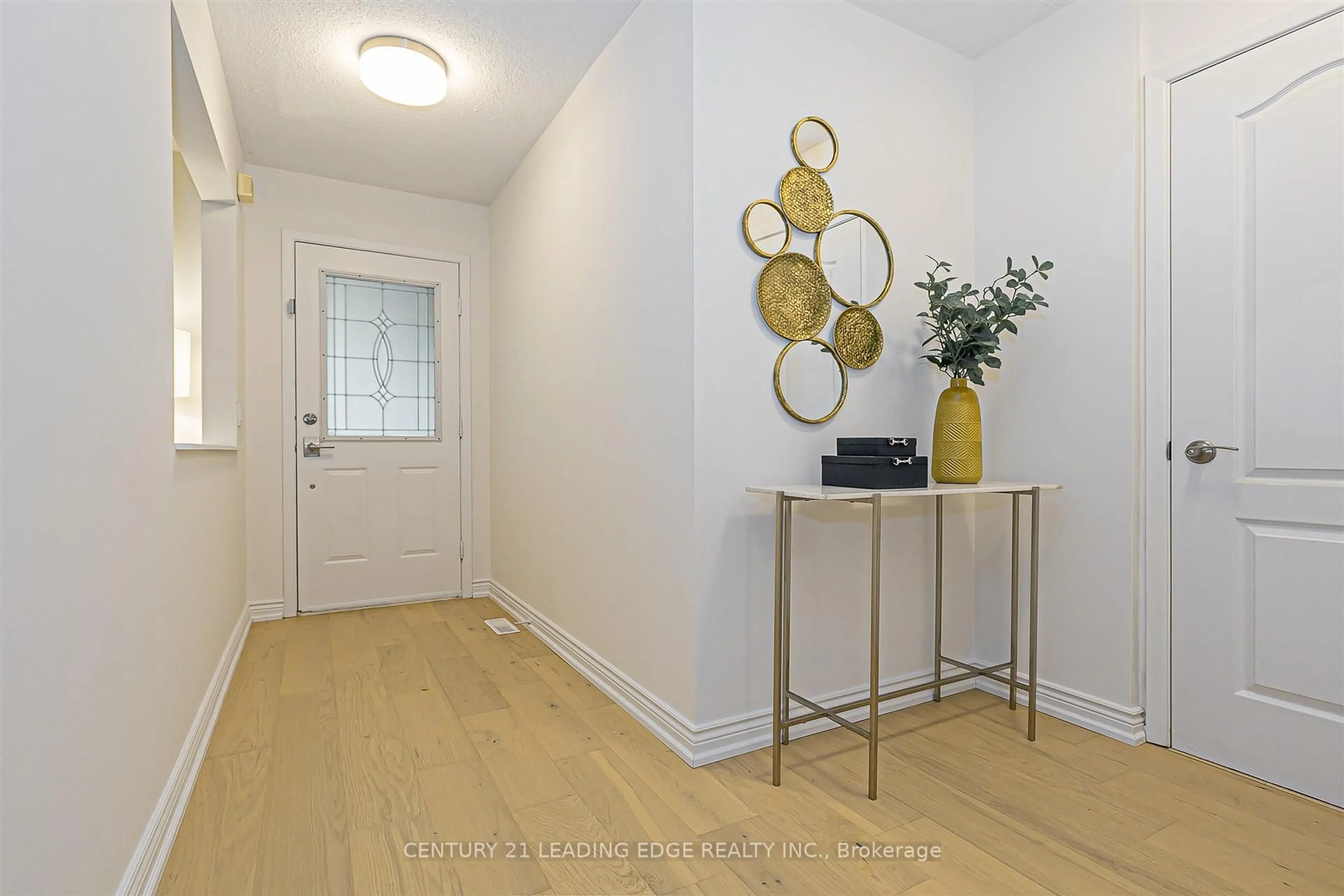 Indoor entryway for 65 Karma Rd, Markham Ontario L3R 4S8