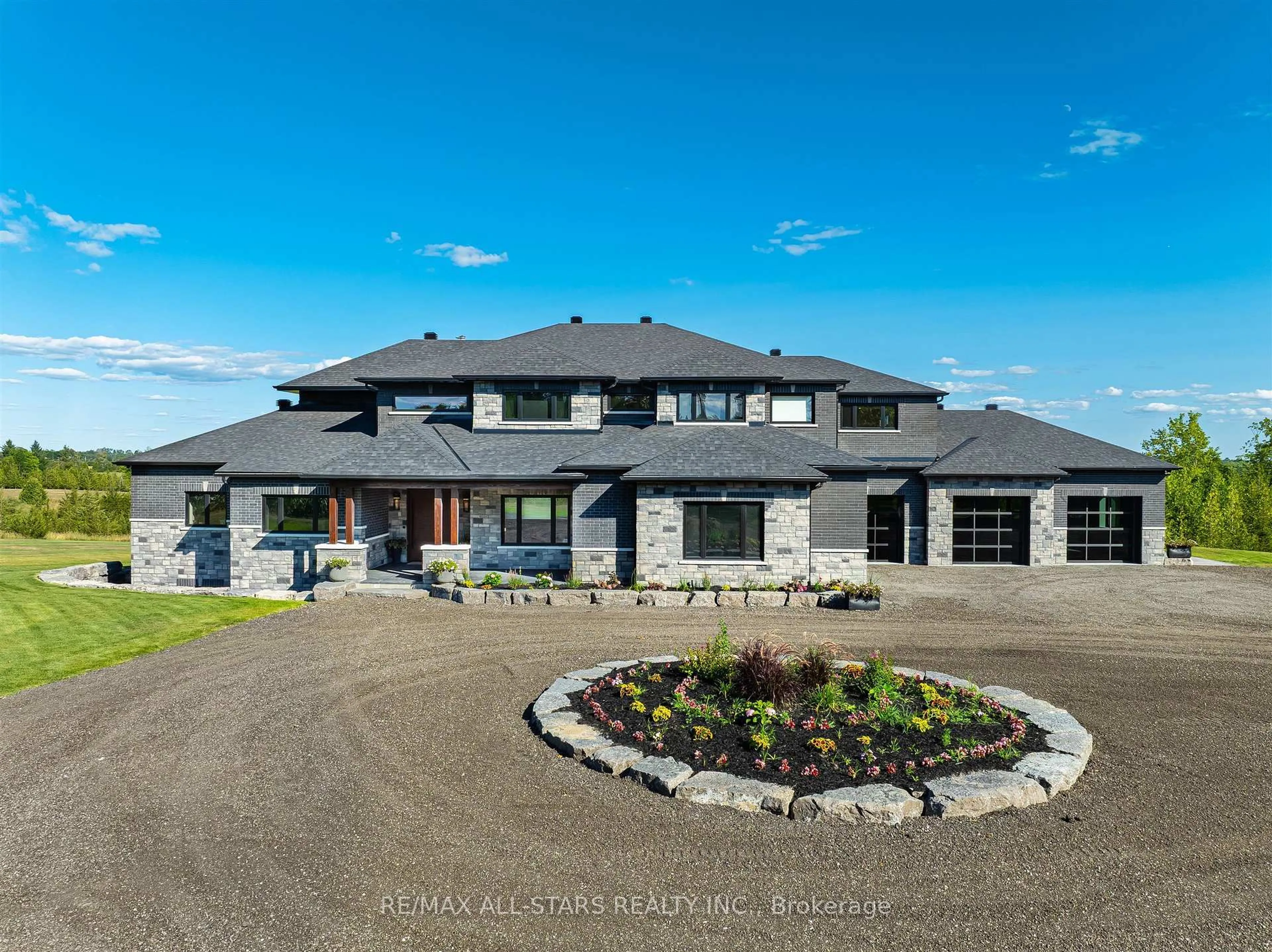 Unknown for 6374 Smith Blvd, Georgina Ontario L0E 1N0