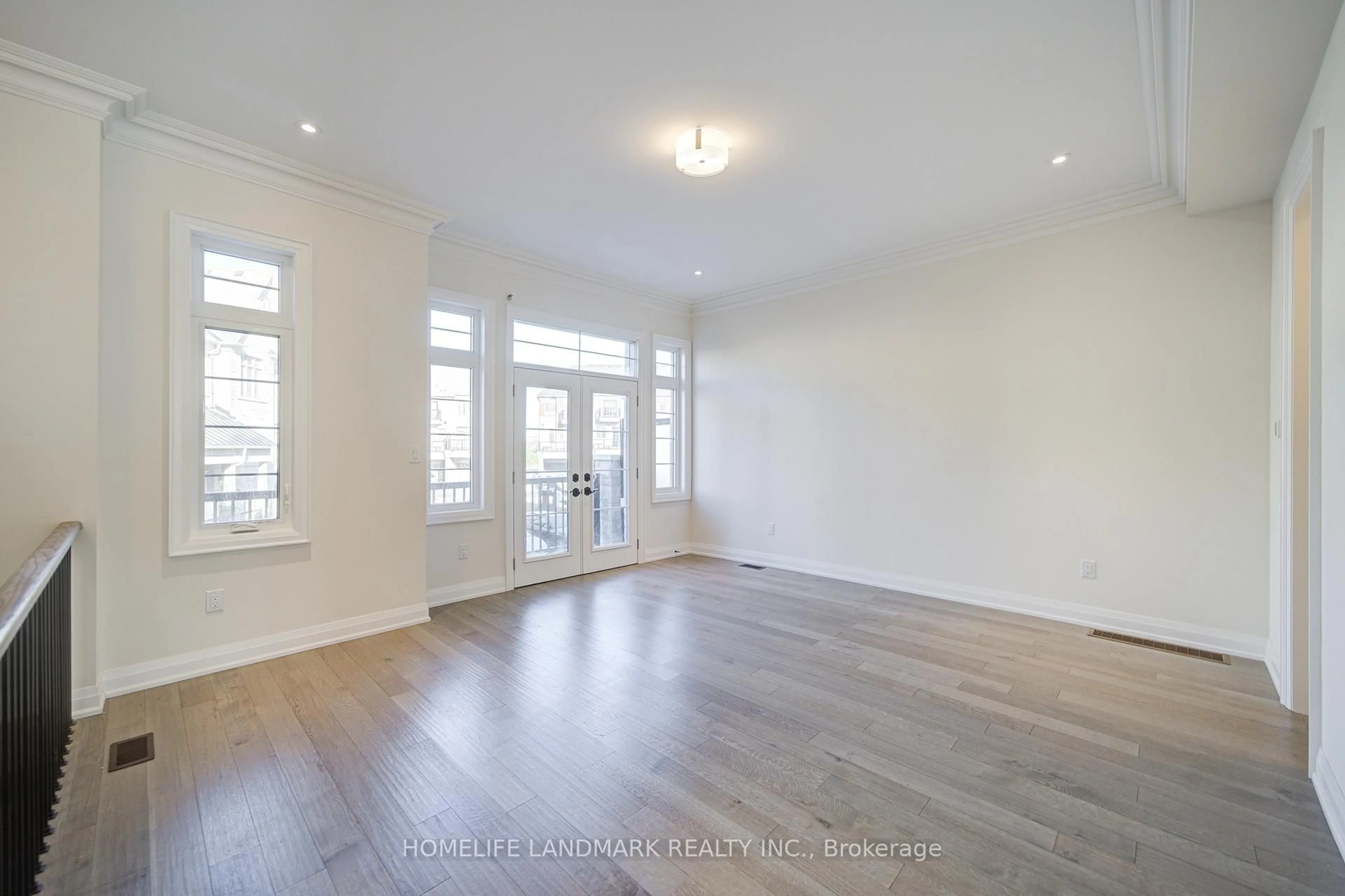 A pic of a room for 15 West Village Lane, Markham Ontario L6C 3L5