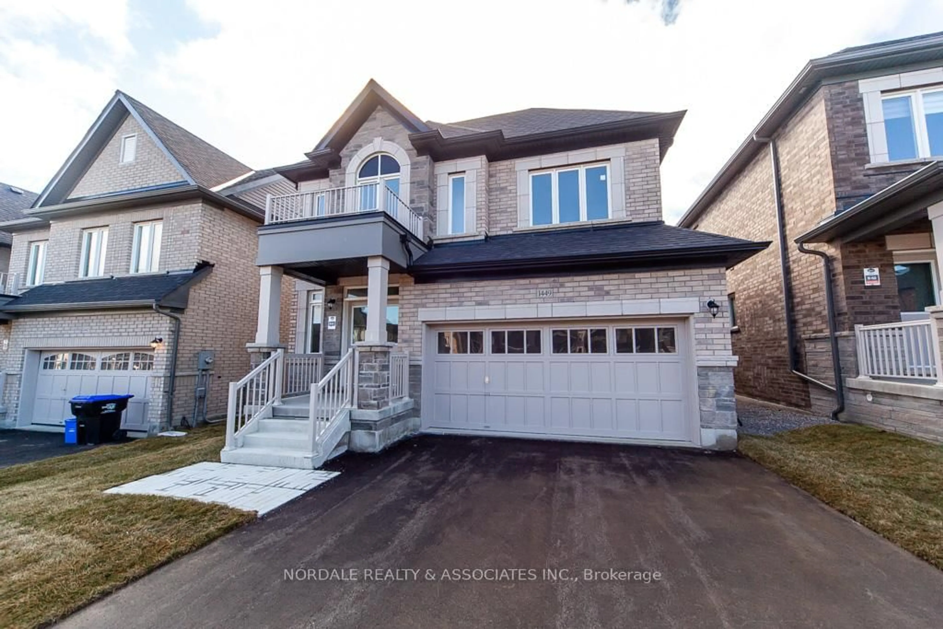 Home with brick exterior material, street for 1449 STOVELL Cres, Innisfil Ontario L0L 1W0
