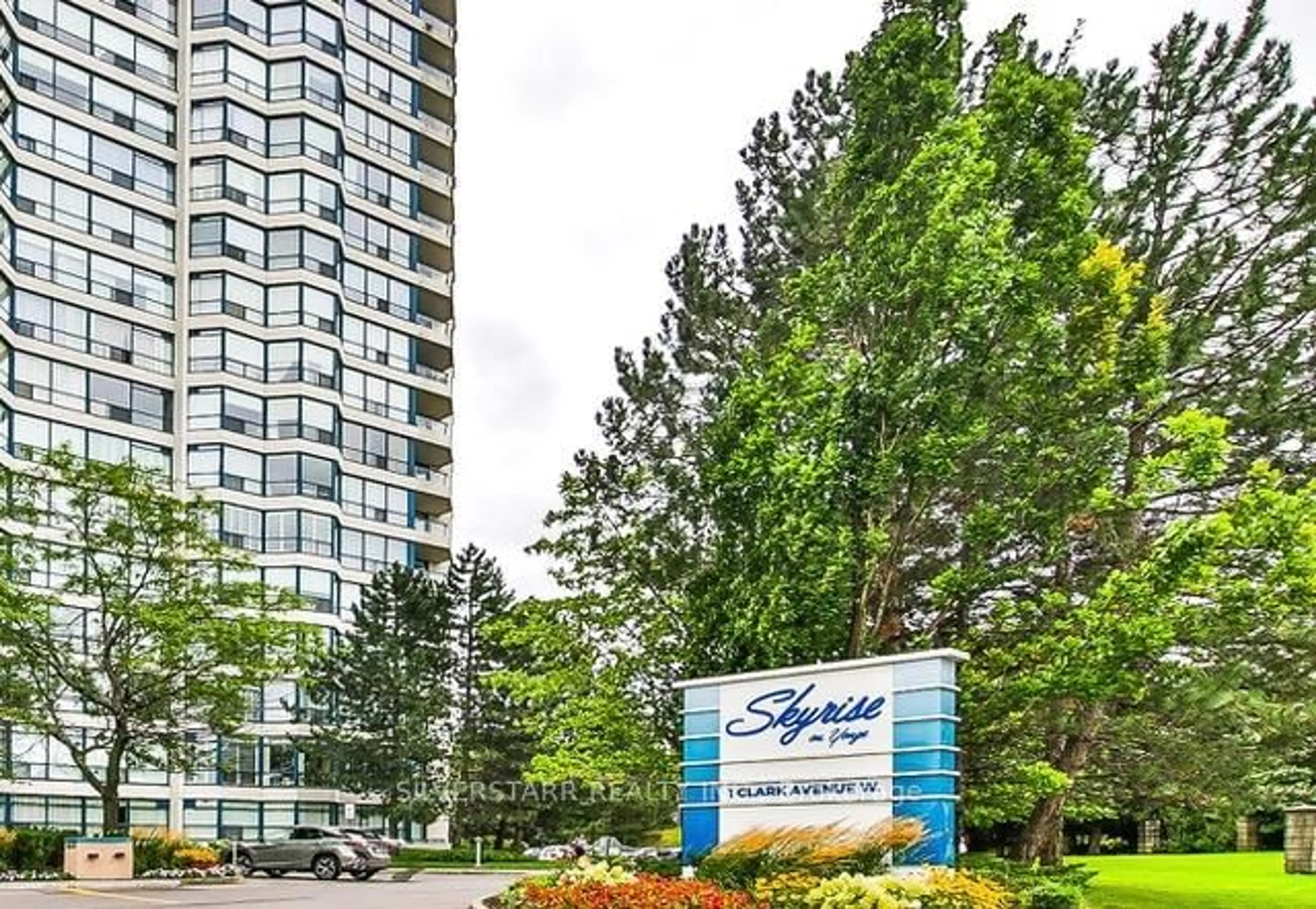 Indoor foyer for 1 Clark Ave #608, Vaughan Ontario L4J 7Y6