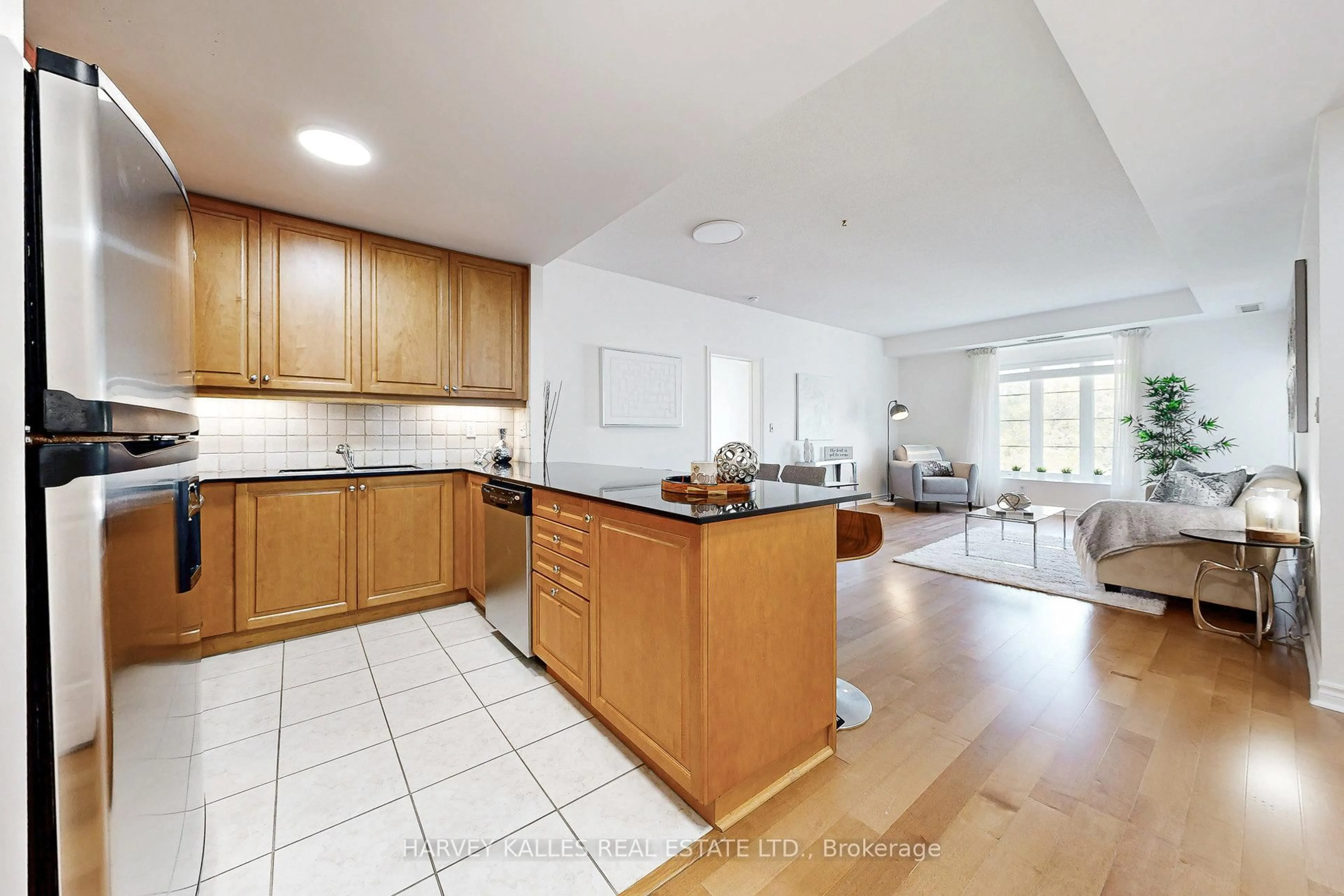 Open concept kitchen, unknown for 4620 Highway 7 #405, Vaughan Ontario L4L 0B3