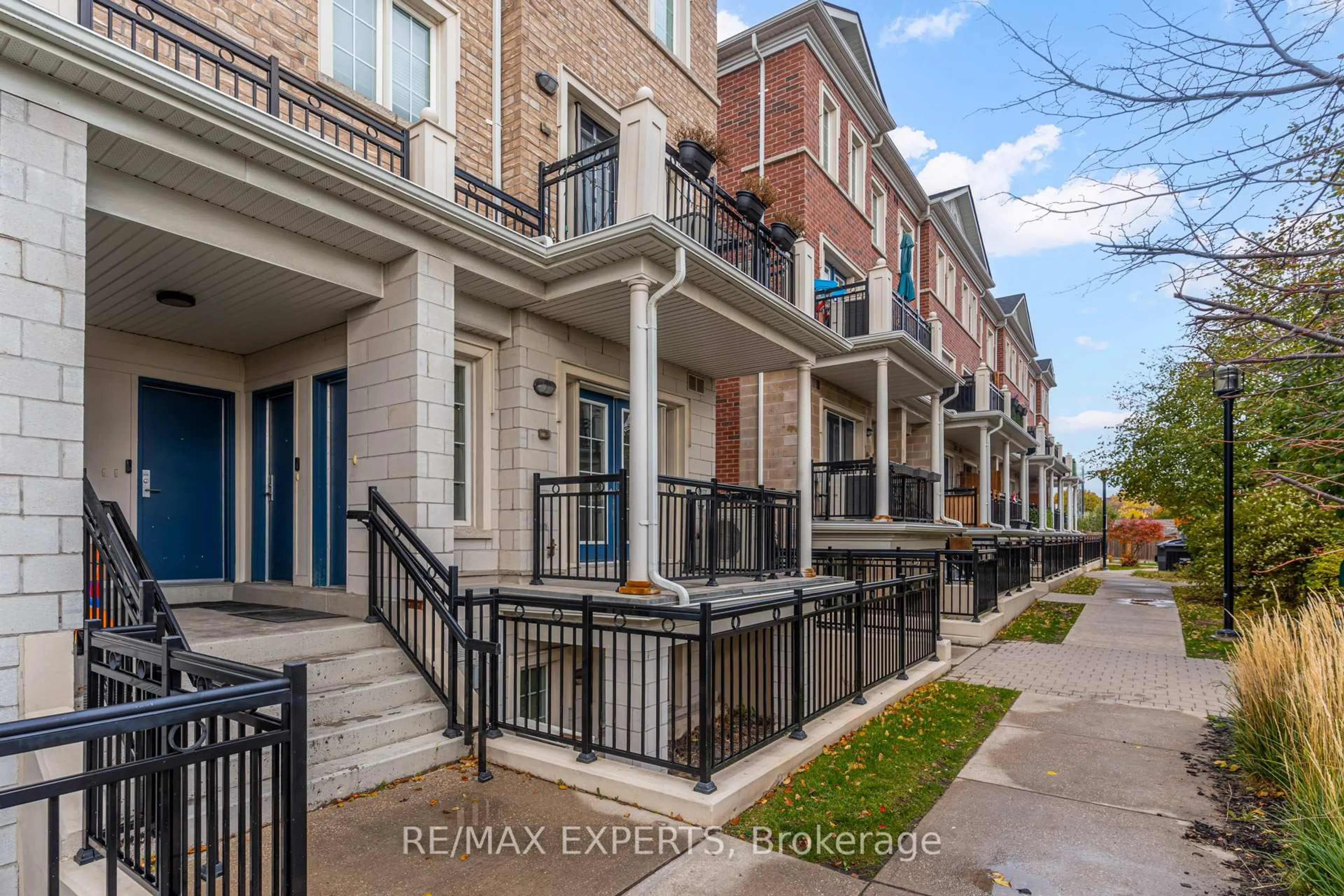 Patio, street for 26 Bruce St #D07, Vaughan Ontario L4L 0H4