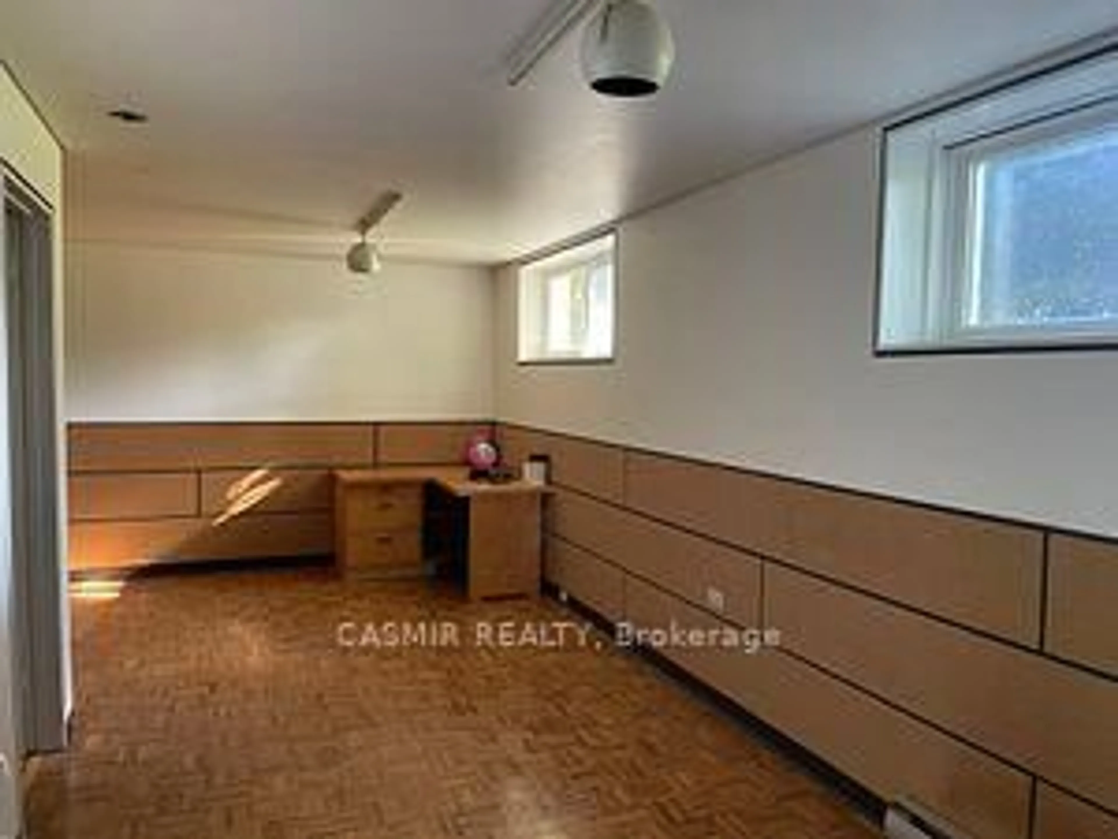 A pic of a room for 31 ORLON Cres, Richmond Hill Ontario L4C 6S3