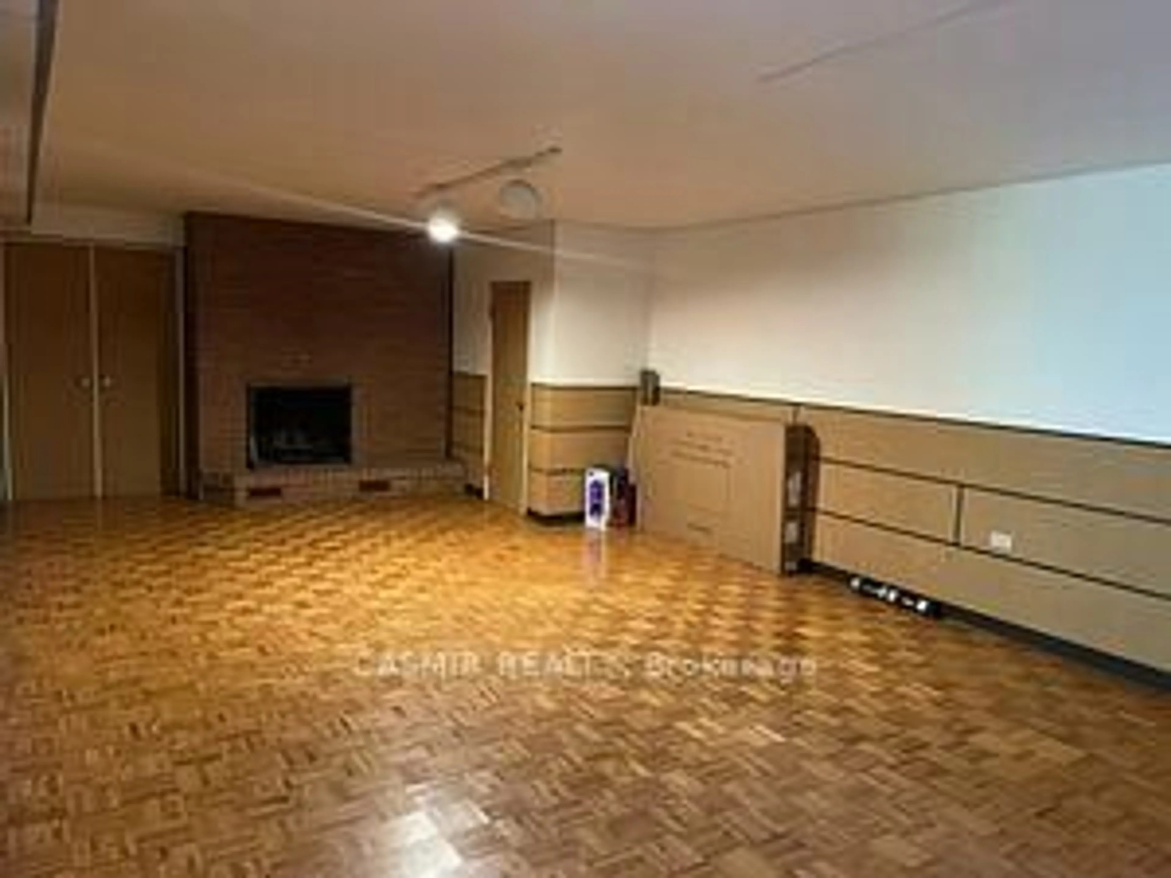 A pic of a room for 31 ORLON Cres, Richmond Hill Ontario L4C 6S3