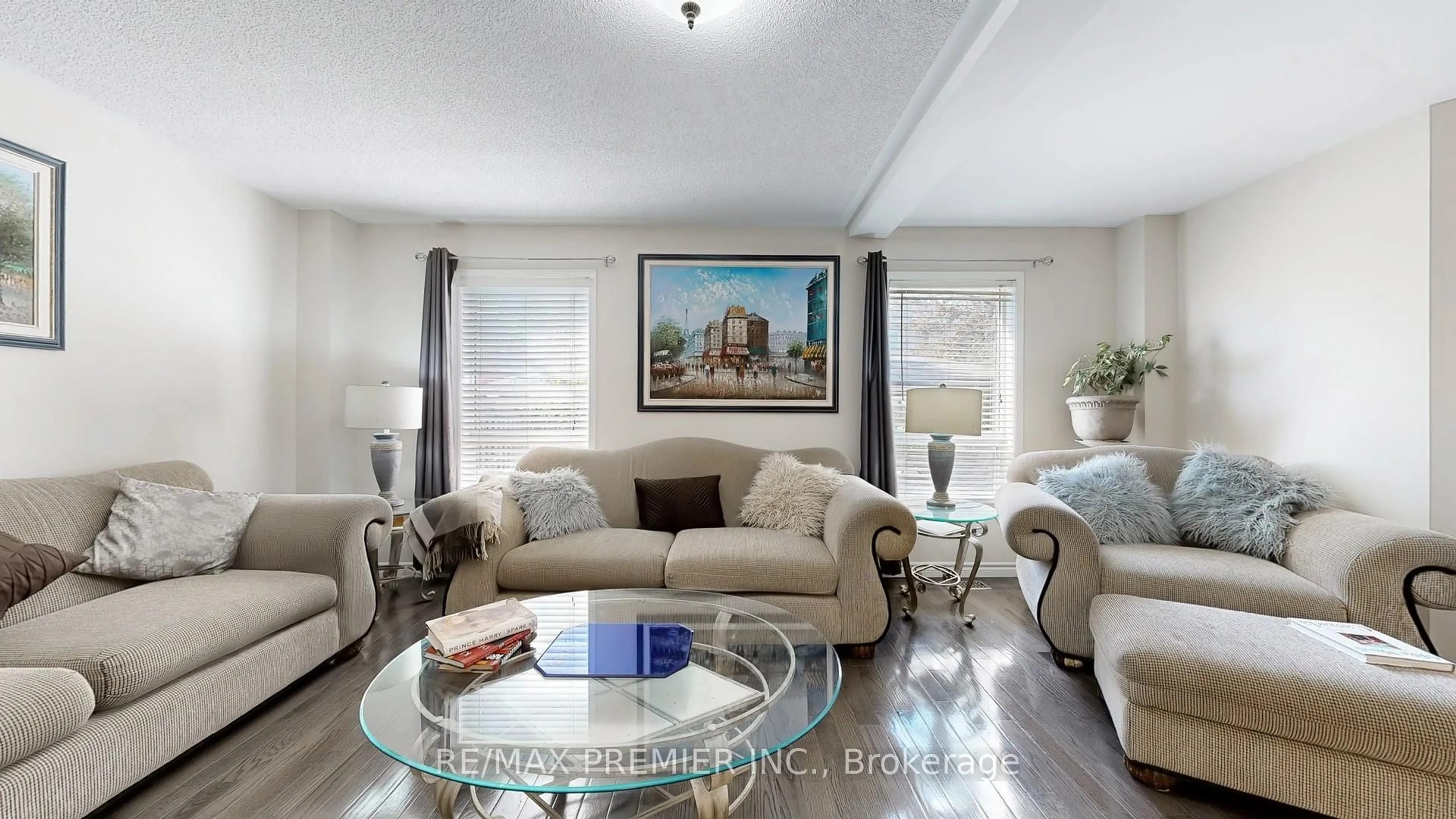 Living room with furniture, unknown for 215 Drummond Dr, Vaughan Ontario L6A 3C1