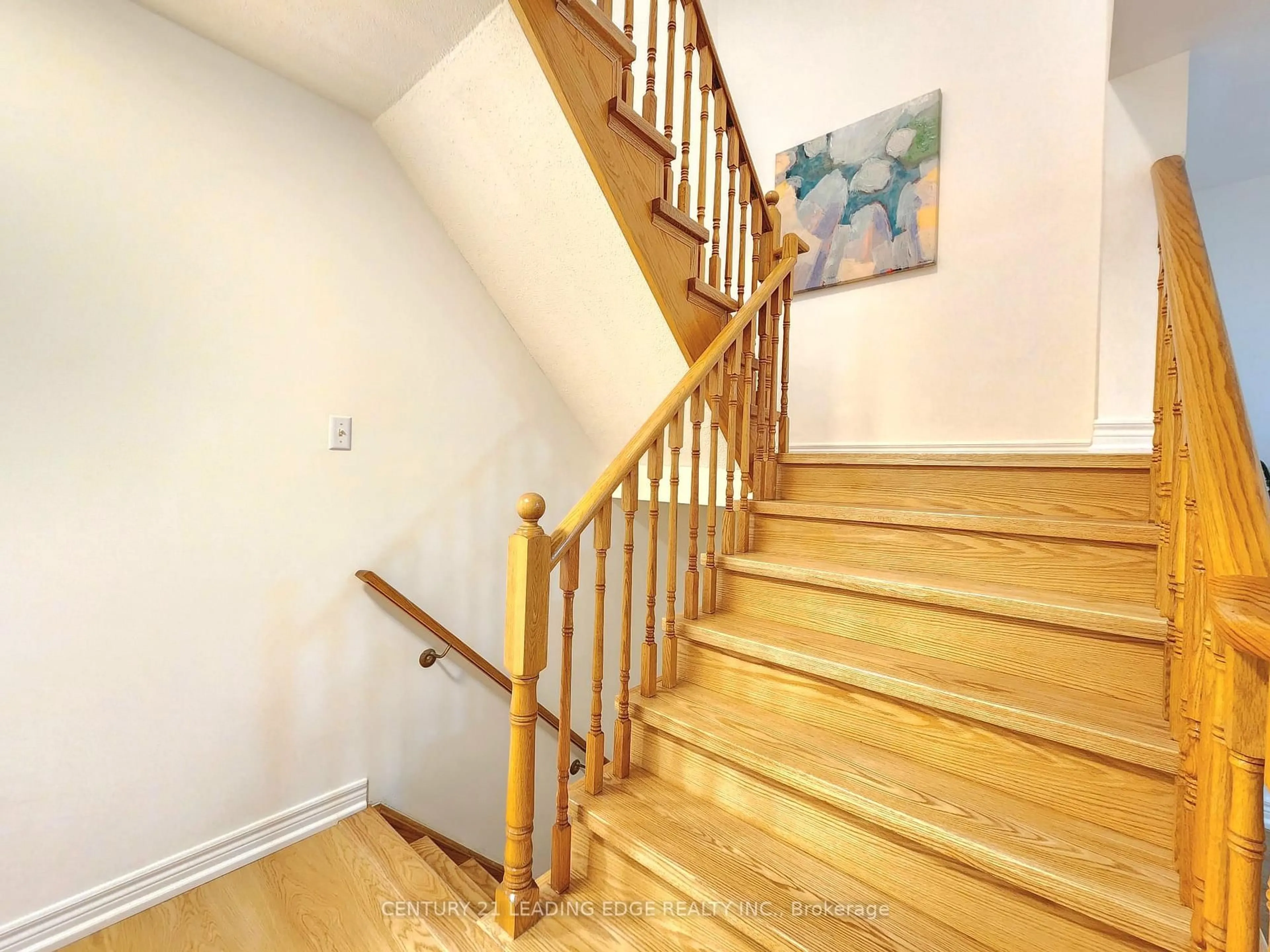 Stairs for 63 Peninsula Cres, Richmond Hill Ontario L4S 1V1