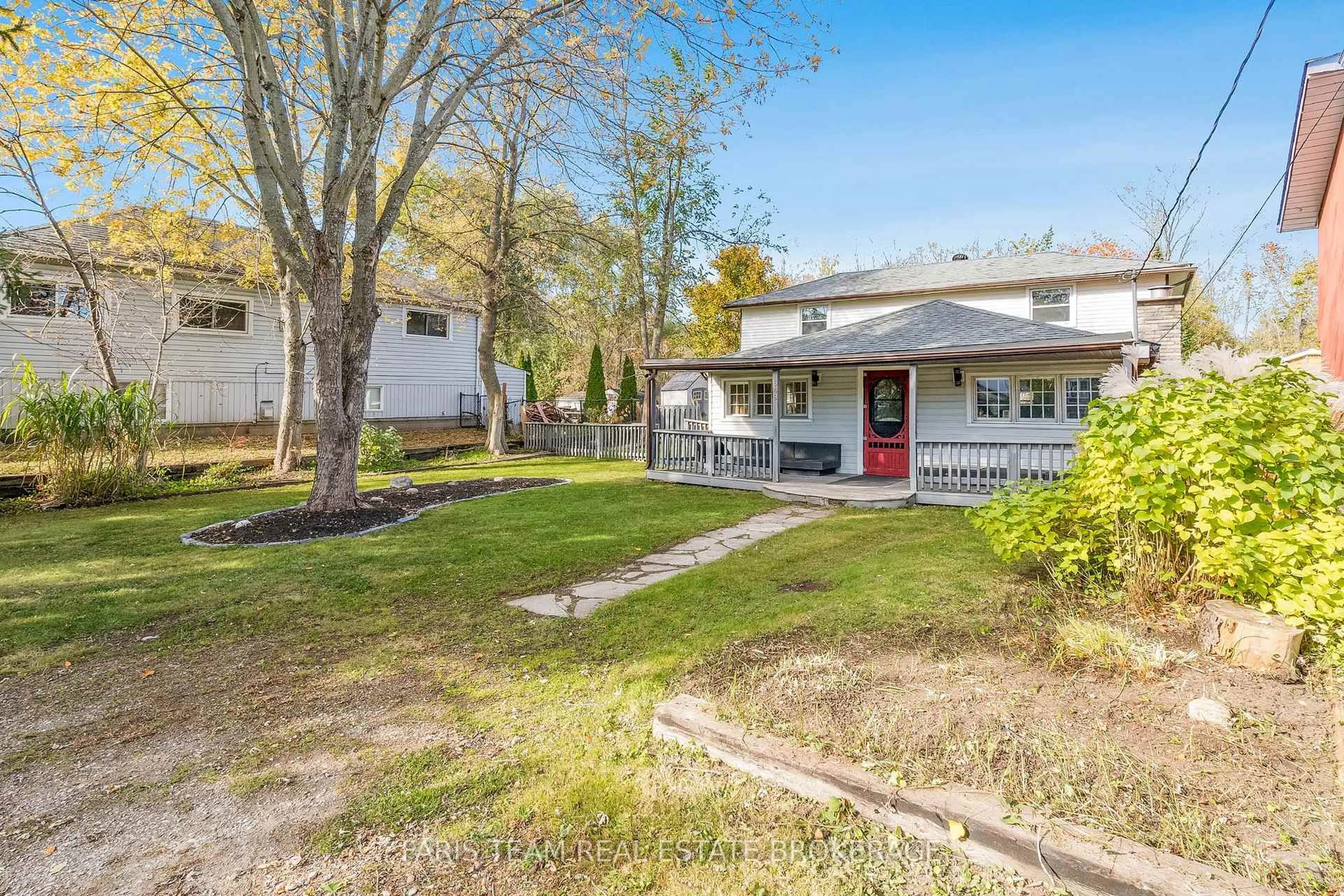 A pic from outside/outdoor area/front of a property/back of a property/a pic from drone, street for 648 10th Line, Innisfil Ontario L9S 3N7