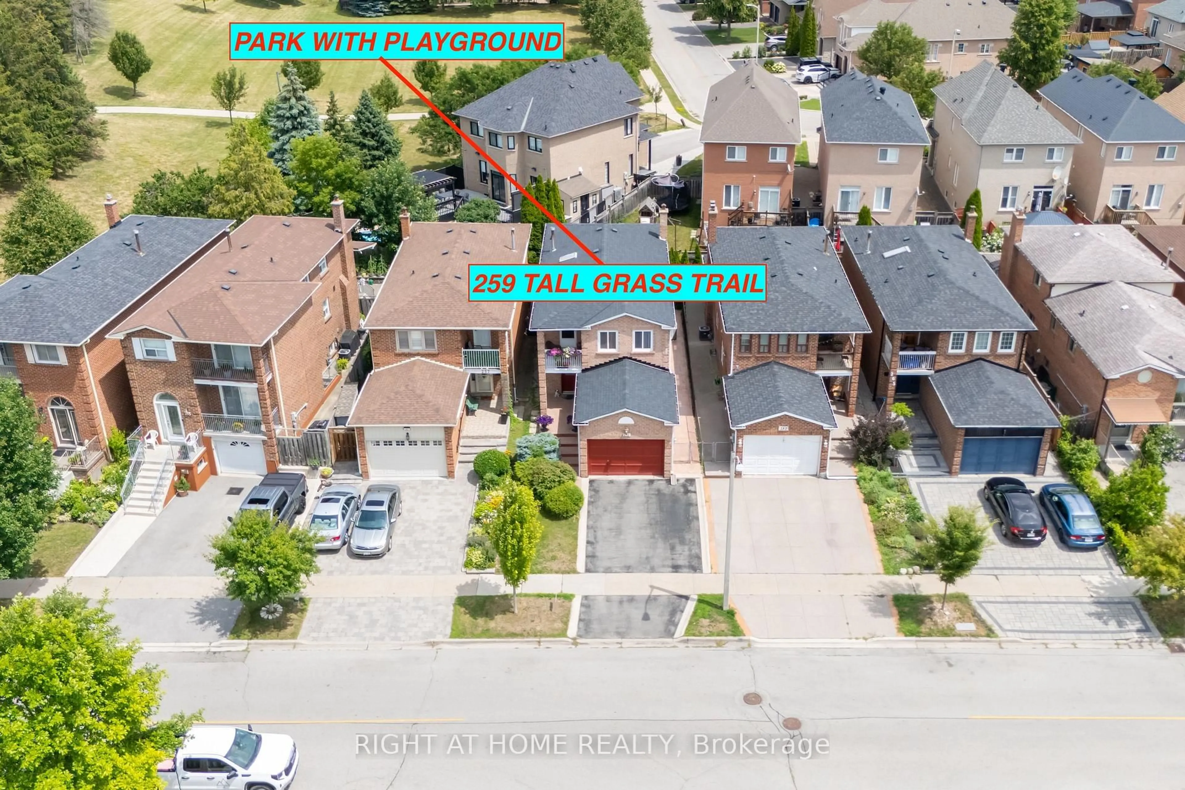 A pic from outside/outdoor area/front of a property/back of a property/a pic from drone, street for 259 Tall Grass Tr, Vaughan Ontario L4L 3P7