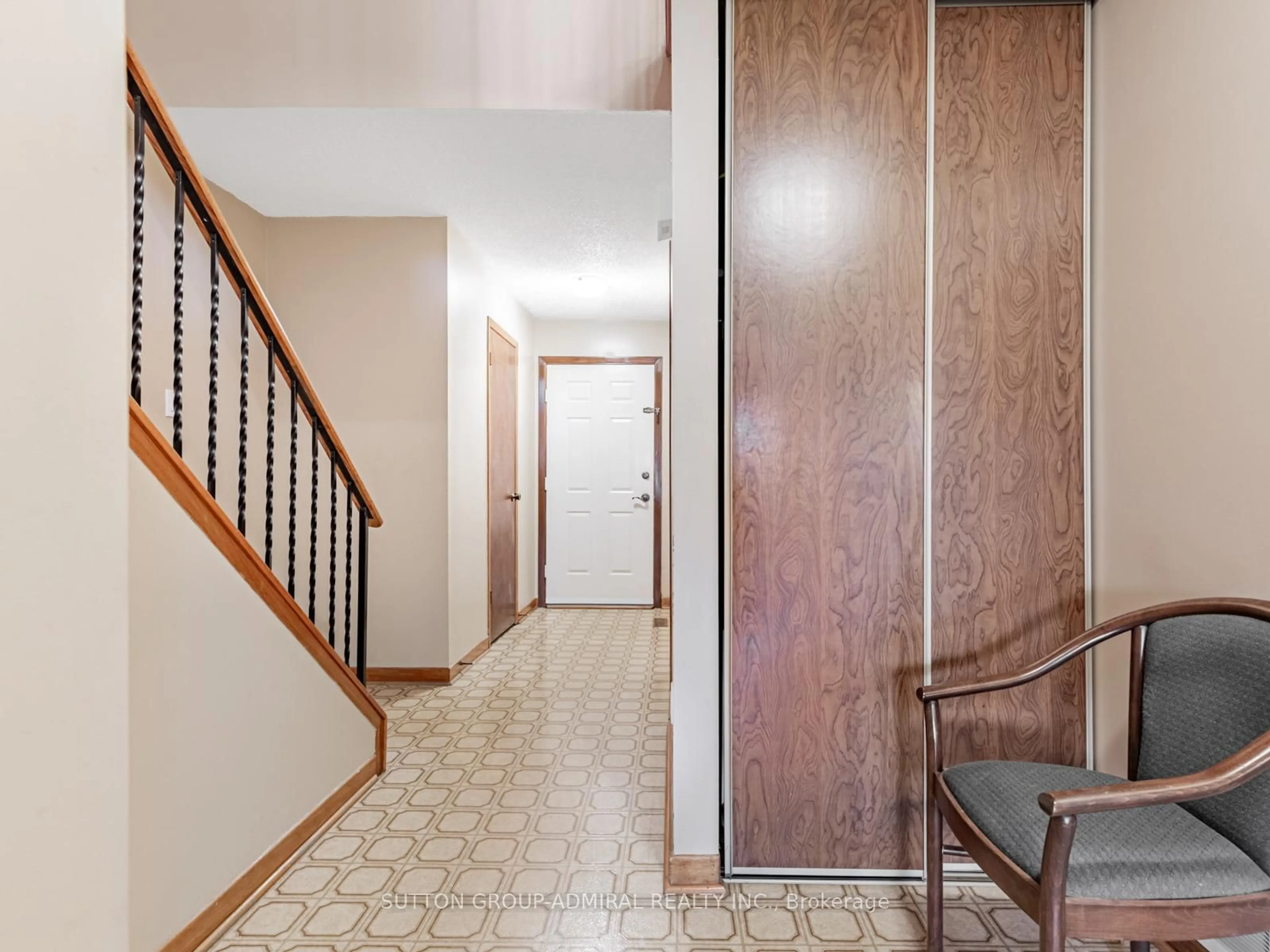 Indoor foyer for 80 Bob O'Link Ave, Vaughan Ontario L4K 1H2