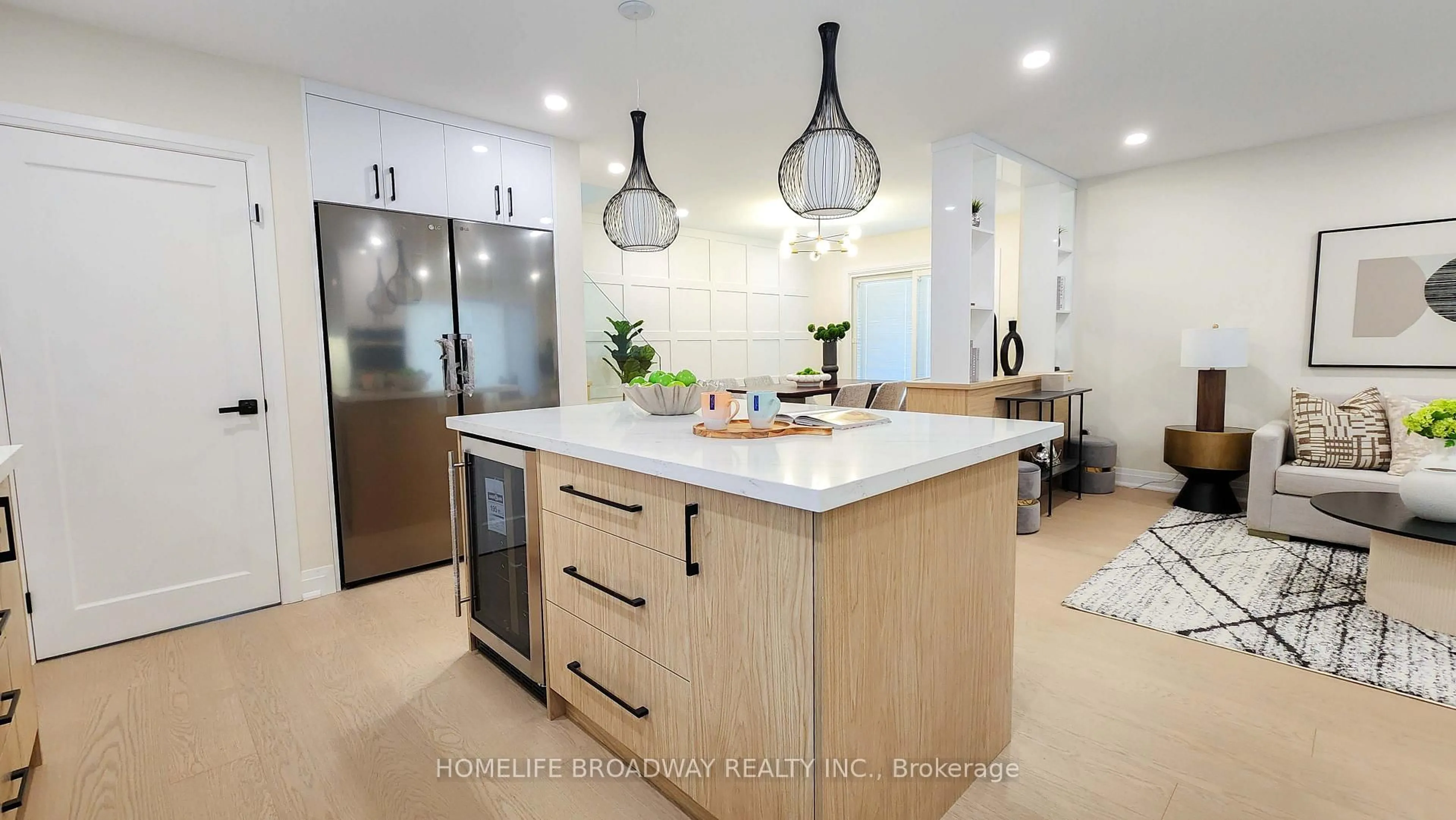 Contemporary kitchen, ceramic/tile floor for 23 Southdale Dr, Markham Ontario L3P 1J6