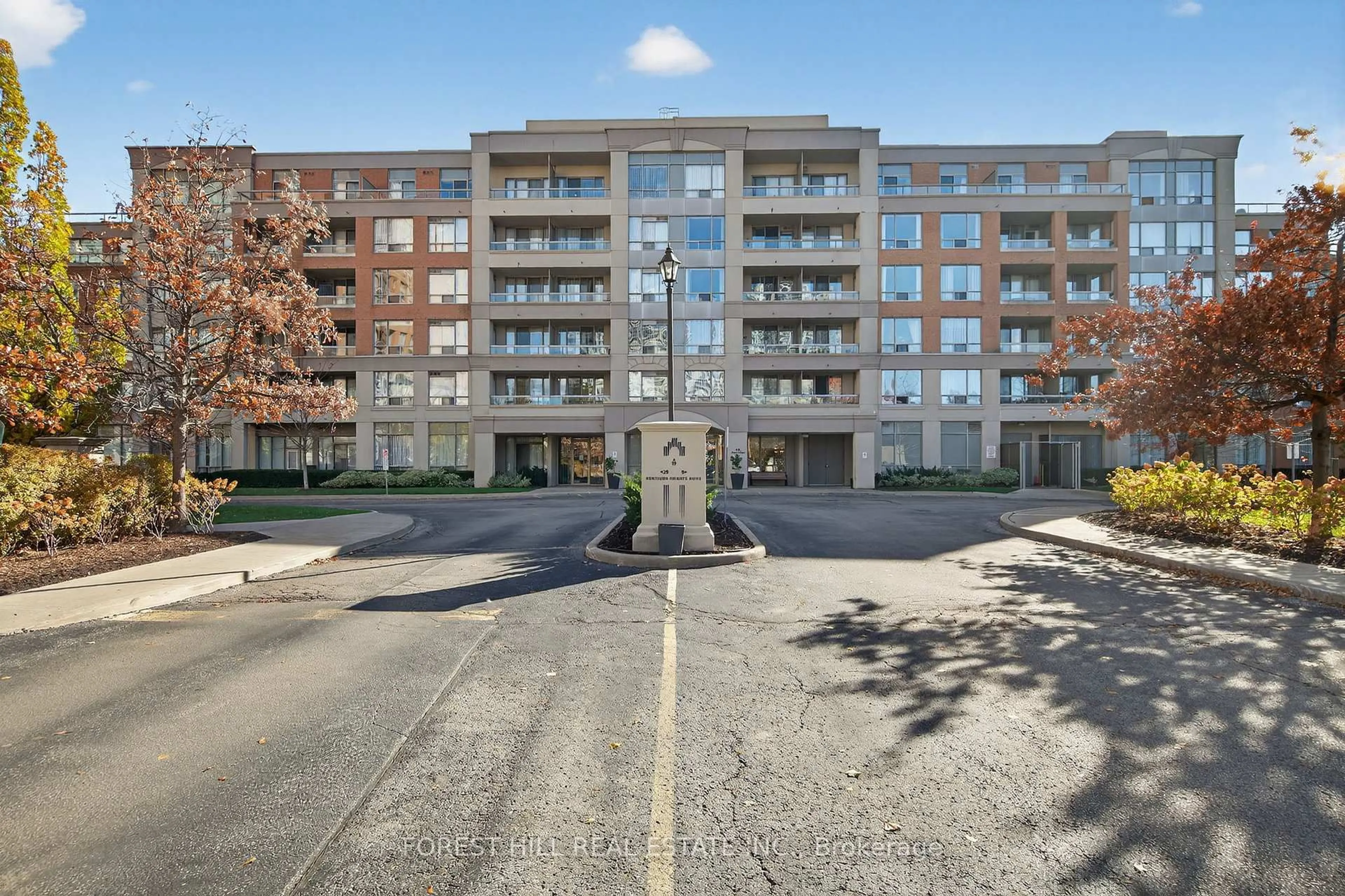 Unknown for 19 Northern Heights Dr #311, Richmond Hill Ontario L4B 4M4