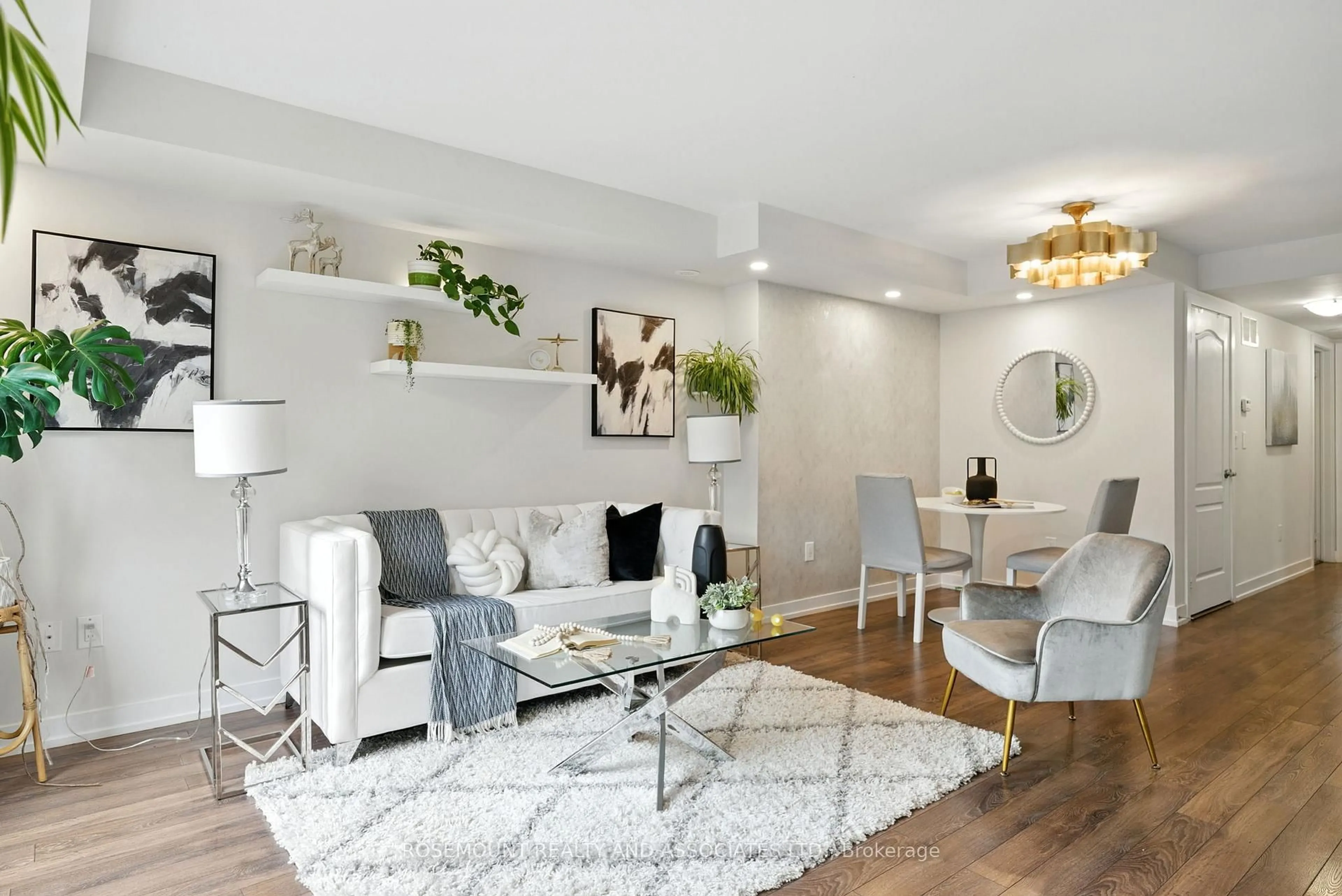 Living room with furniture, unknown for 15 Westmeath Lane #2901, Markham Ontario L6B 1N5