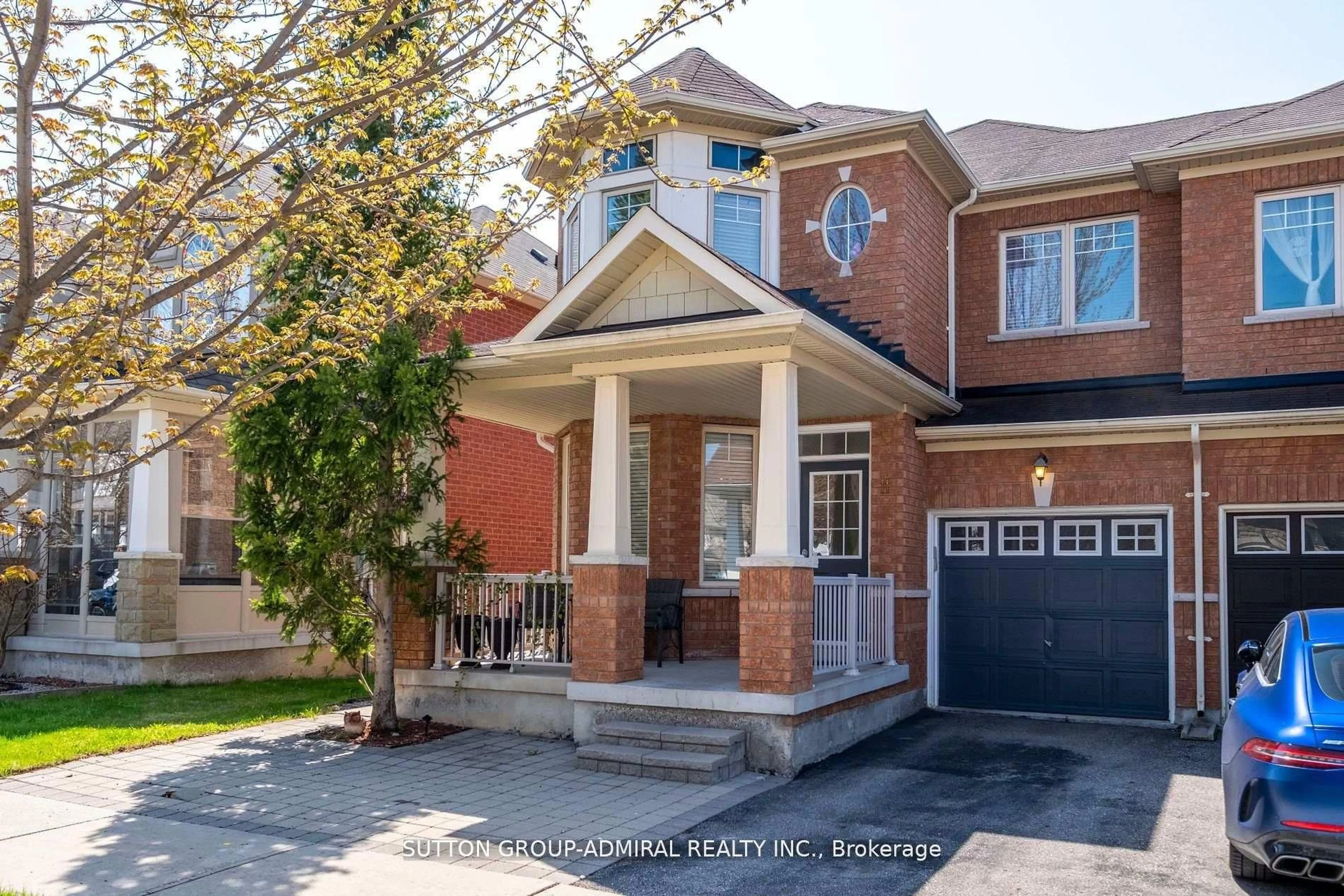 Home with brick exterior material, street for 11 Thistle Ave, Richmond Hill Ontario L4E 0B6