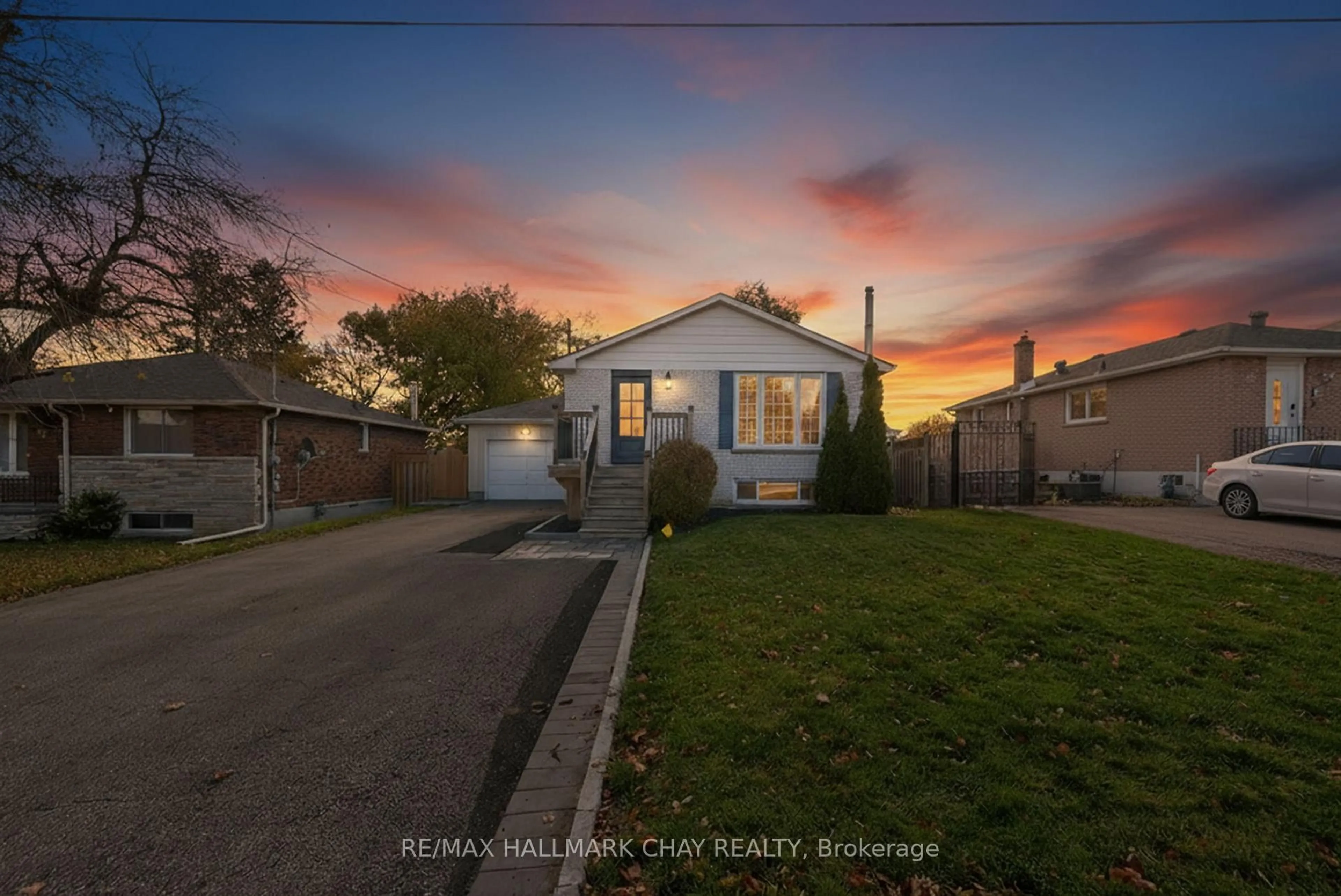 A pic from outside/outdoor area/front of a property/back of a property/a pic from drone, street for 104 Kulpin Ave, Bradford West Gwillimbury Ontario L3Z 1T7