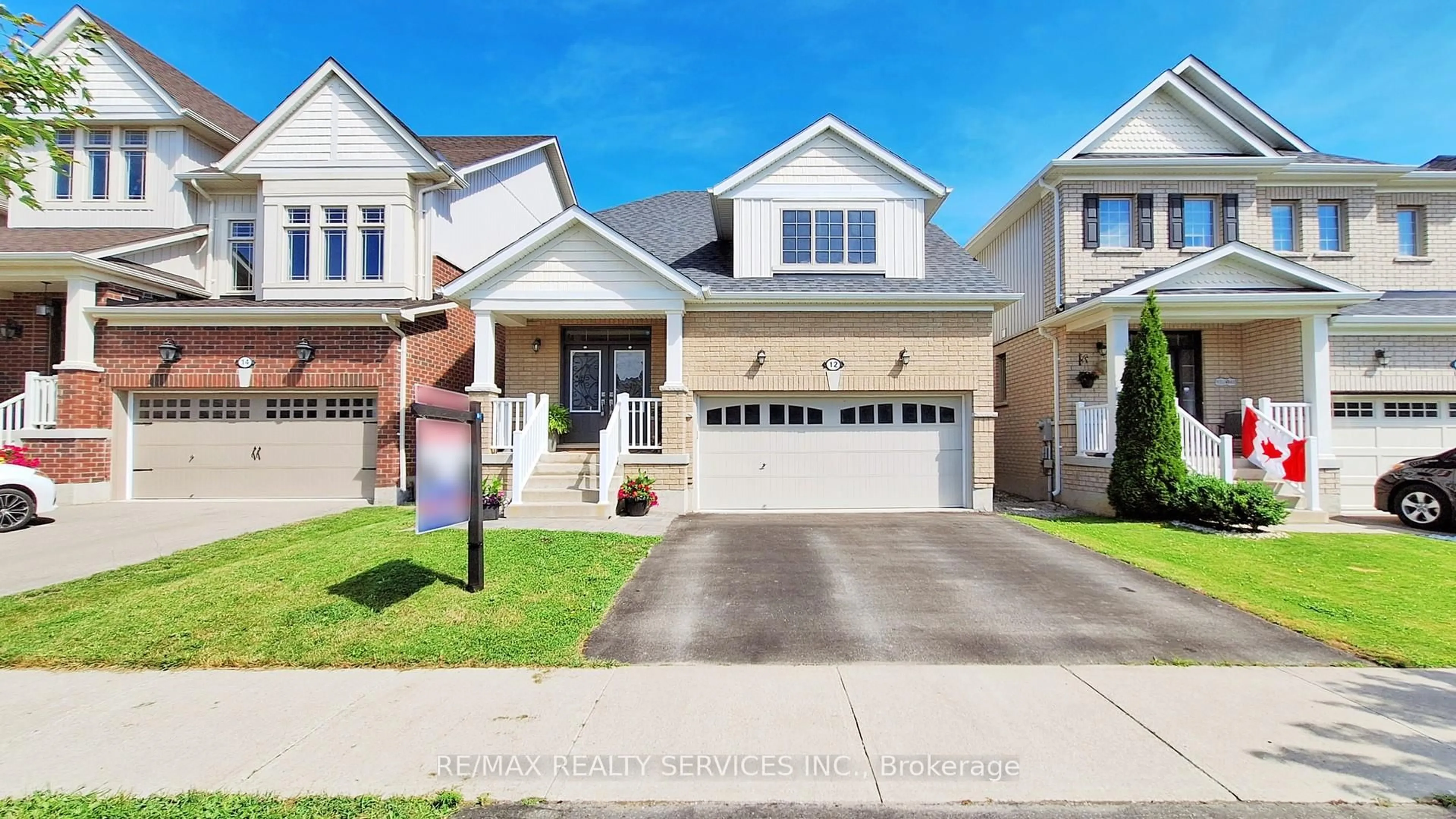 Home with vinyl exterior material, street for 12 Mccabe Lane, New Tecumseth Ontario L0G 1W0