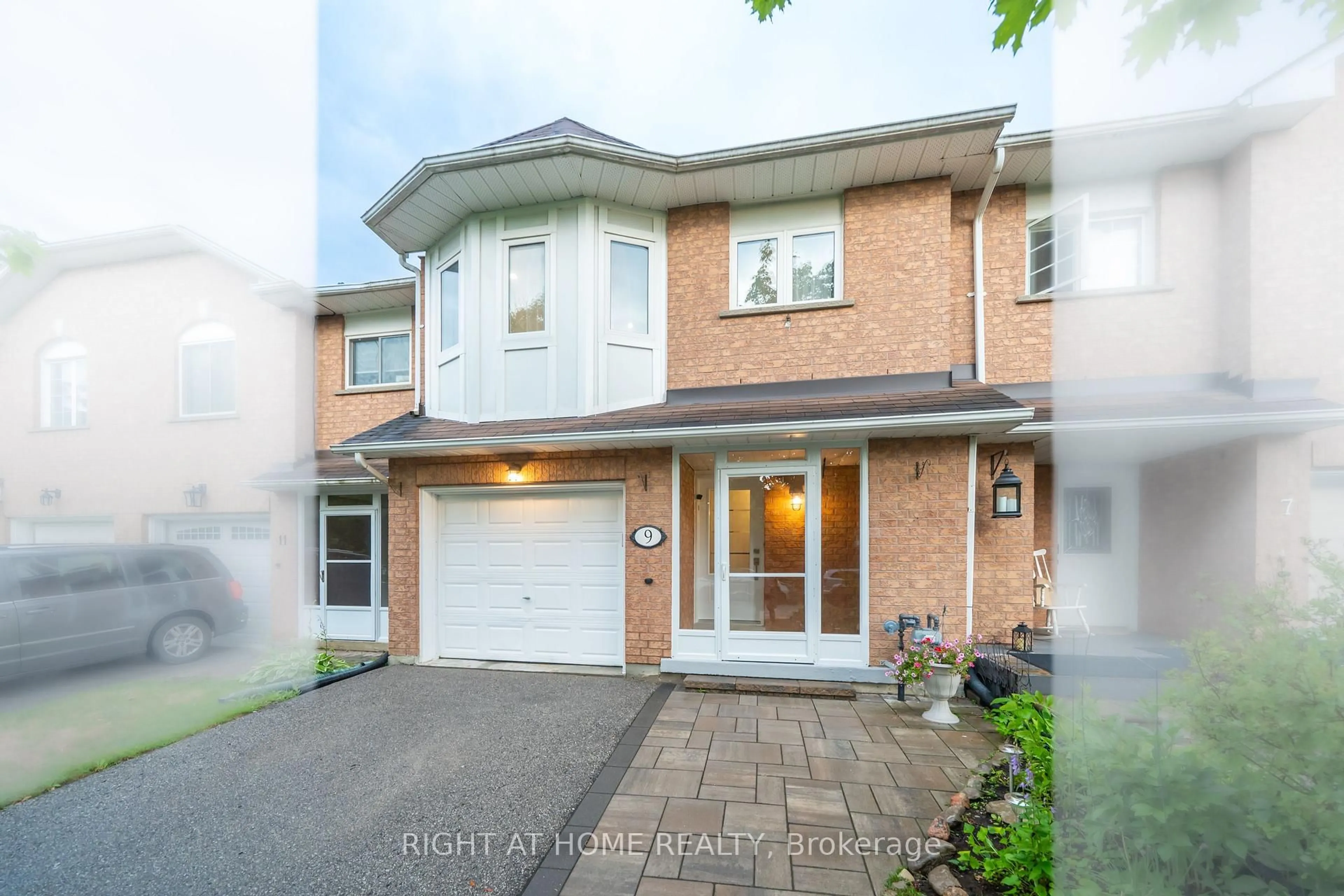 Home with brick exterior material, street for 9 Royal Cedar Crt, East Gwillimbury Ontario L9N 1R7