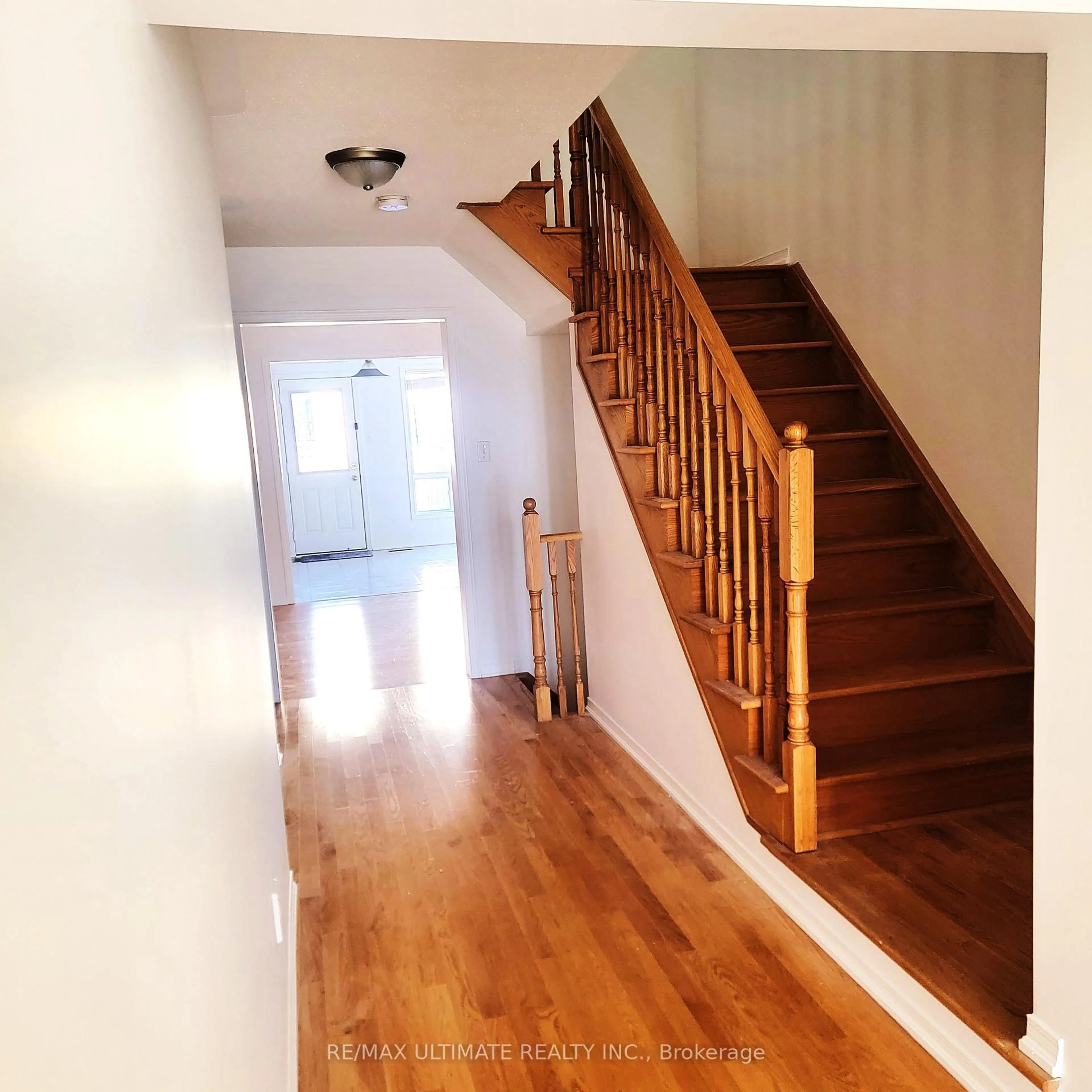 Unknown for 578 Reeves Way Blvd, Whitchurch-Stouffville Ontario L4A 0T3