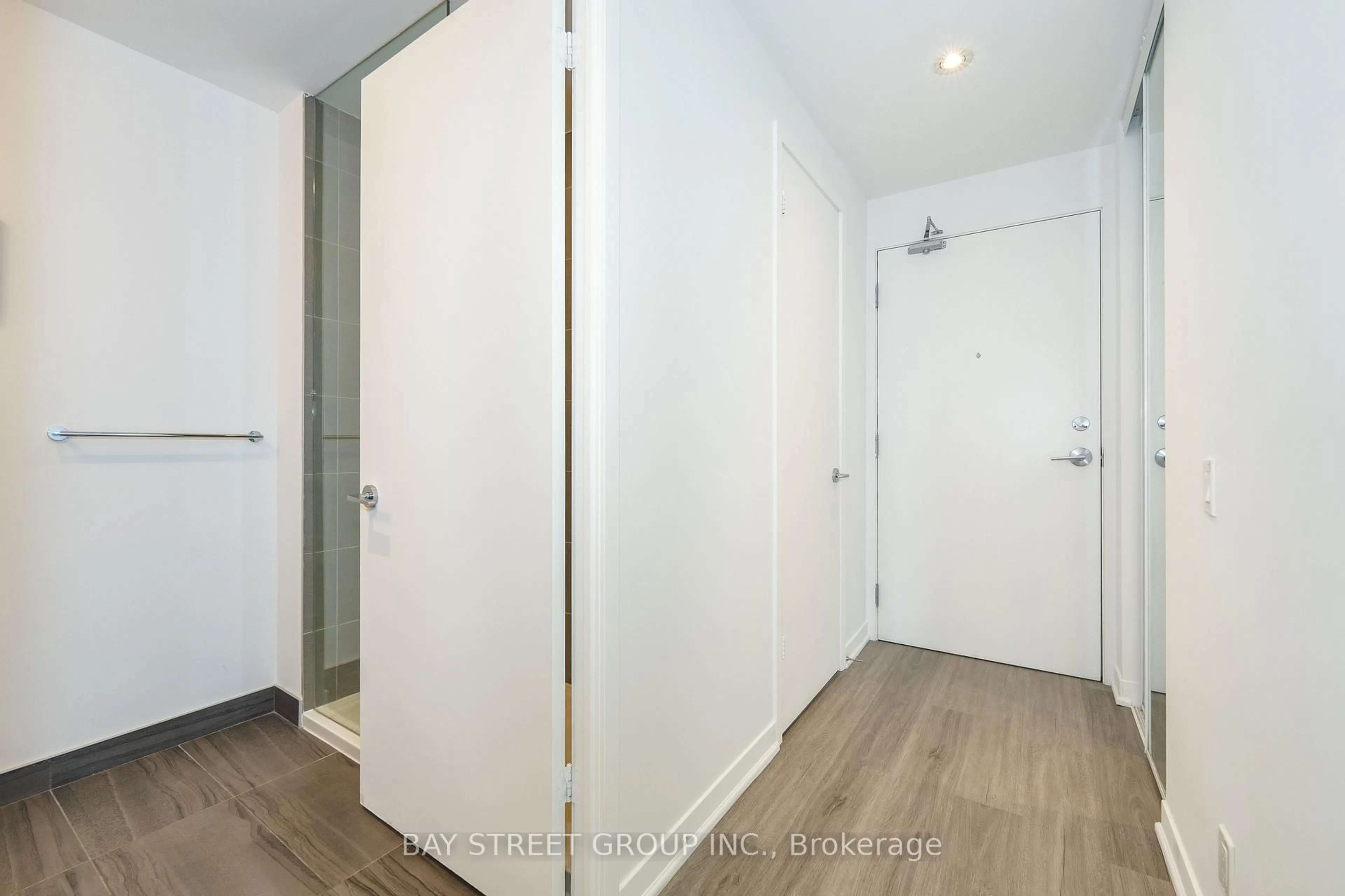 Unknown for 5 Buttermill Ave #3208, Vaughan Ontario L4K 0J5