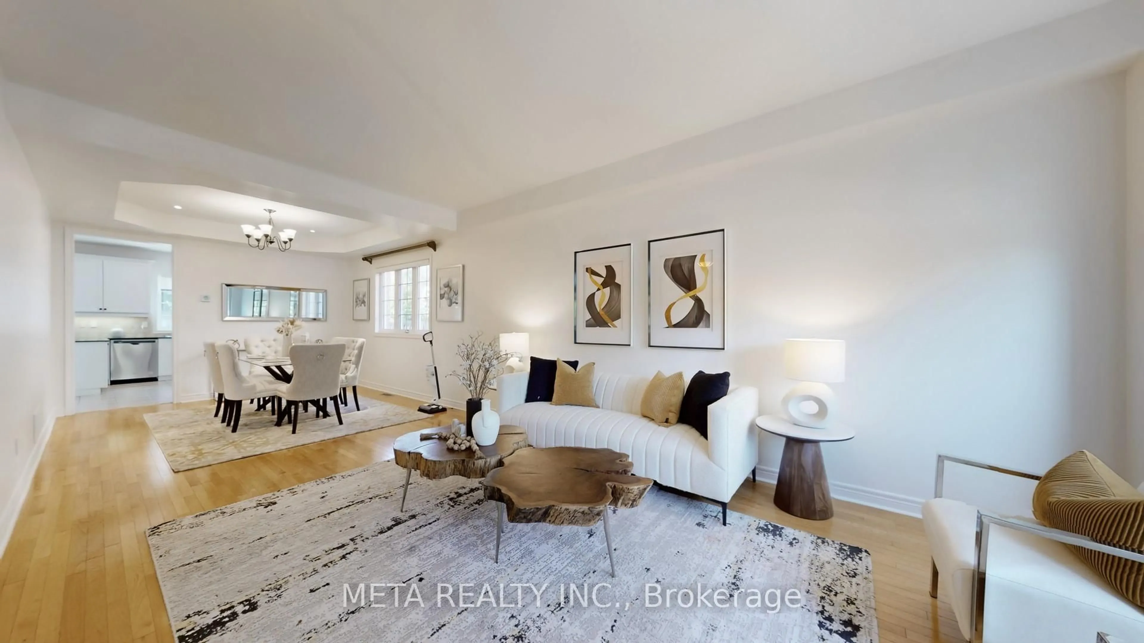 Living room with furniture, unknown for 188 Willis Dr, Aurora Ontario L4G 7M2