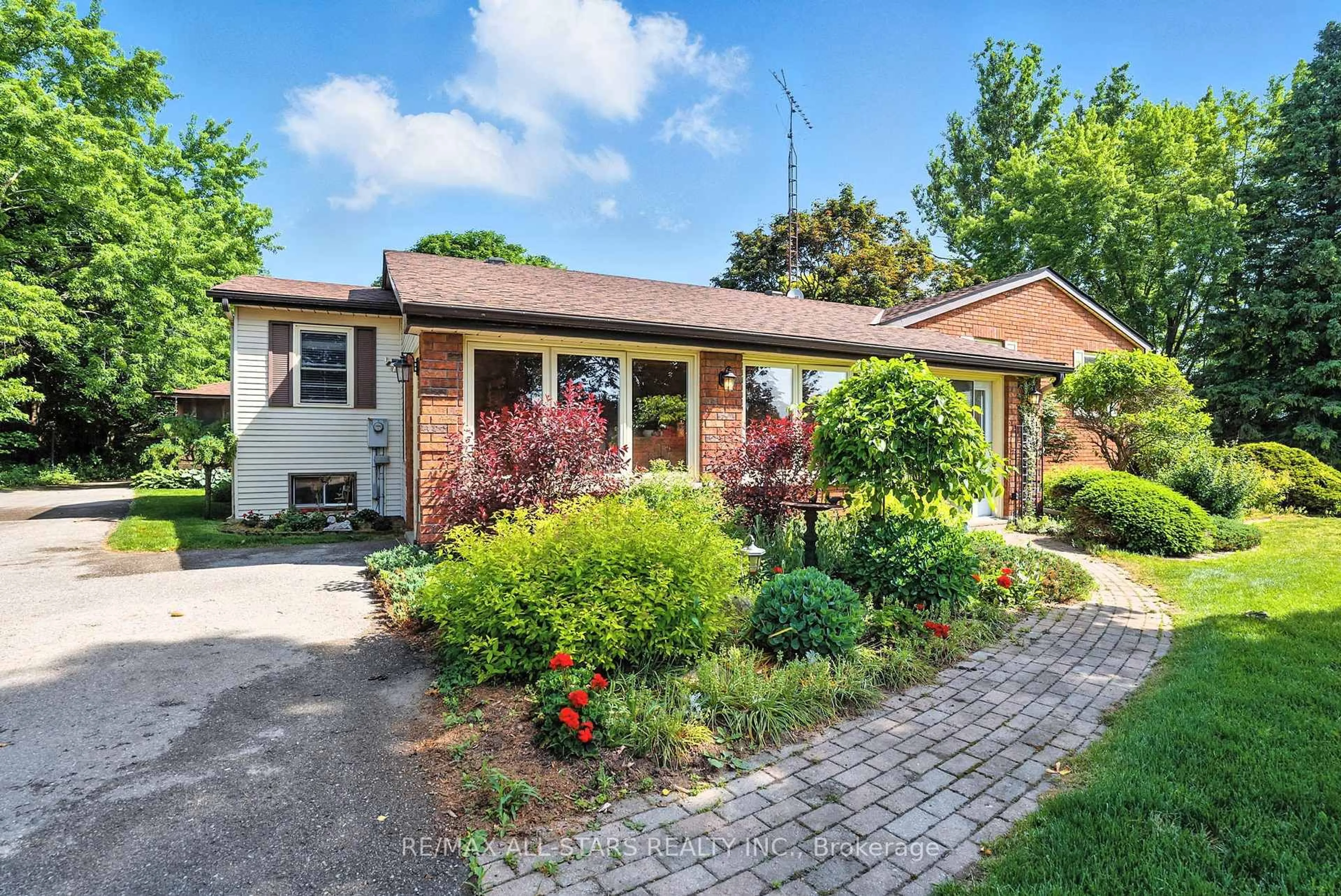 Home with brick exterior material, street for 740 Ball Rd, Uxbridge Ontario L9P 1M6