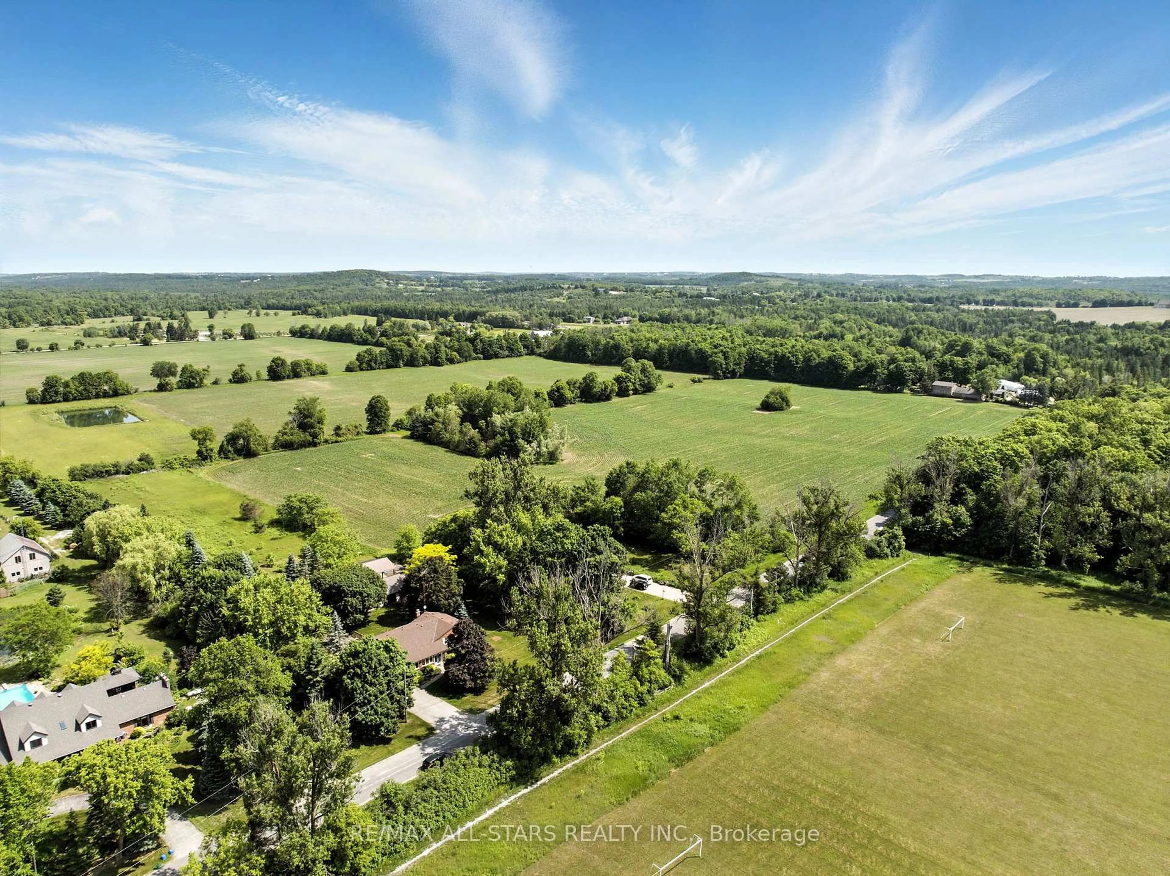 A pic from outside/outdoor area/front of a property/back of a property/a pic from drone, water/lake/river/ocean view for 740 Ball Rd, Uxbridge Ontario L9P 1M6