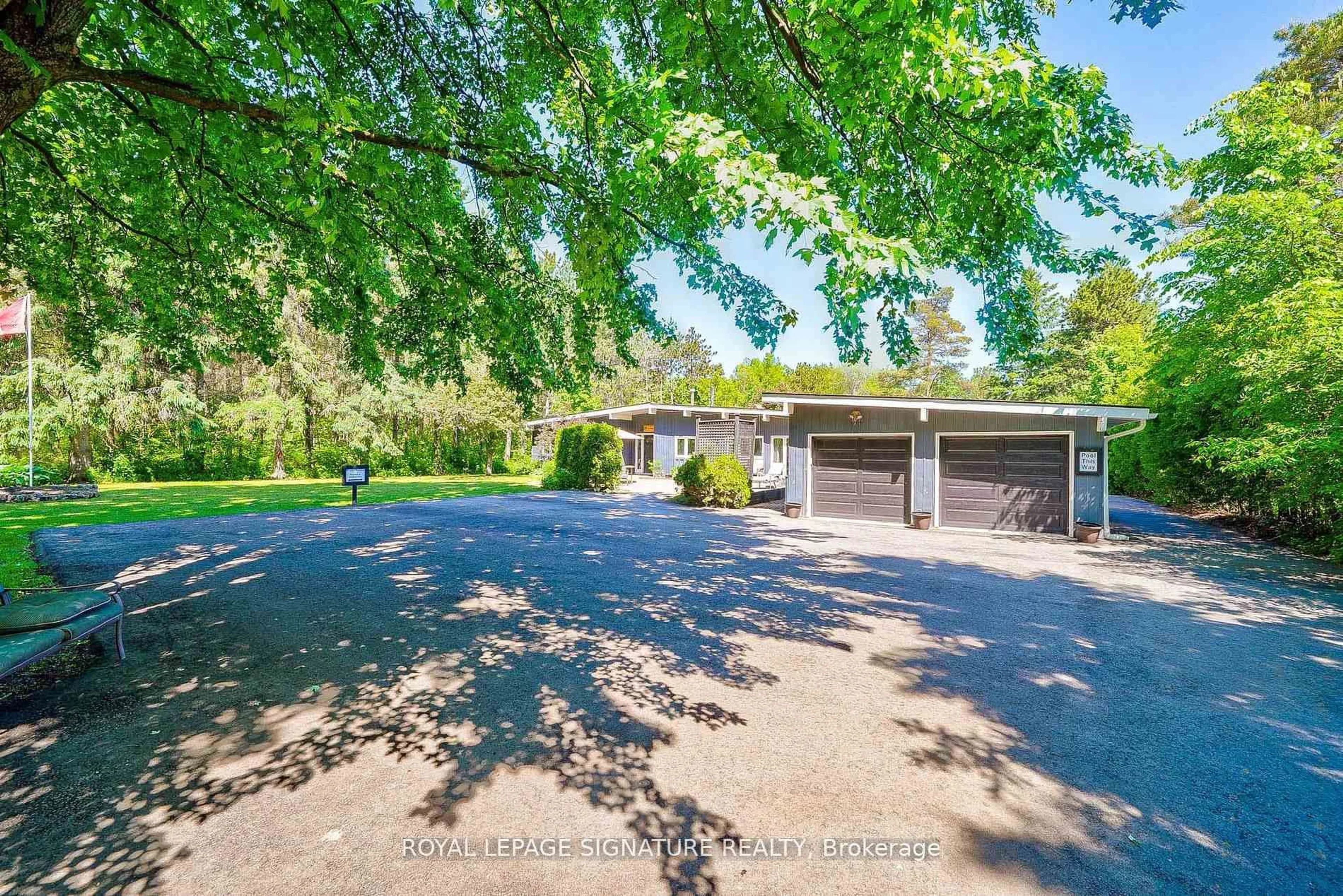 A pic from outside/outdoor area/front of a property/back of a property/a pic from drone, street for 6554 9th Line, New Tecumseth Ontario L0G 1A0