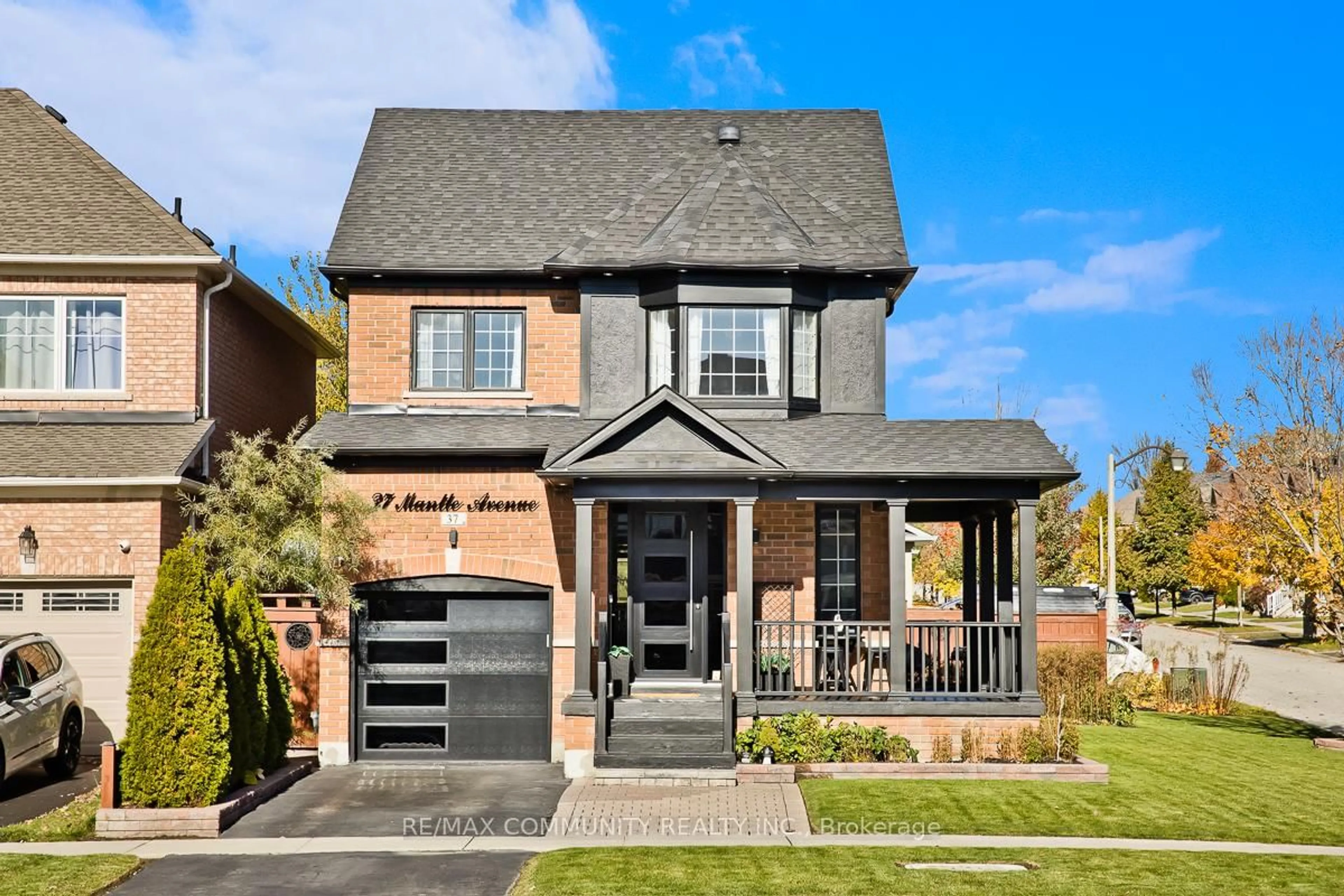 Home with brick exterior material, street for 37 Mantle Ave, Whitchurch-Stouffville Ontario L4A 0M7