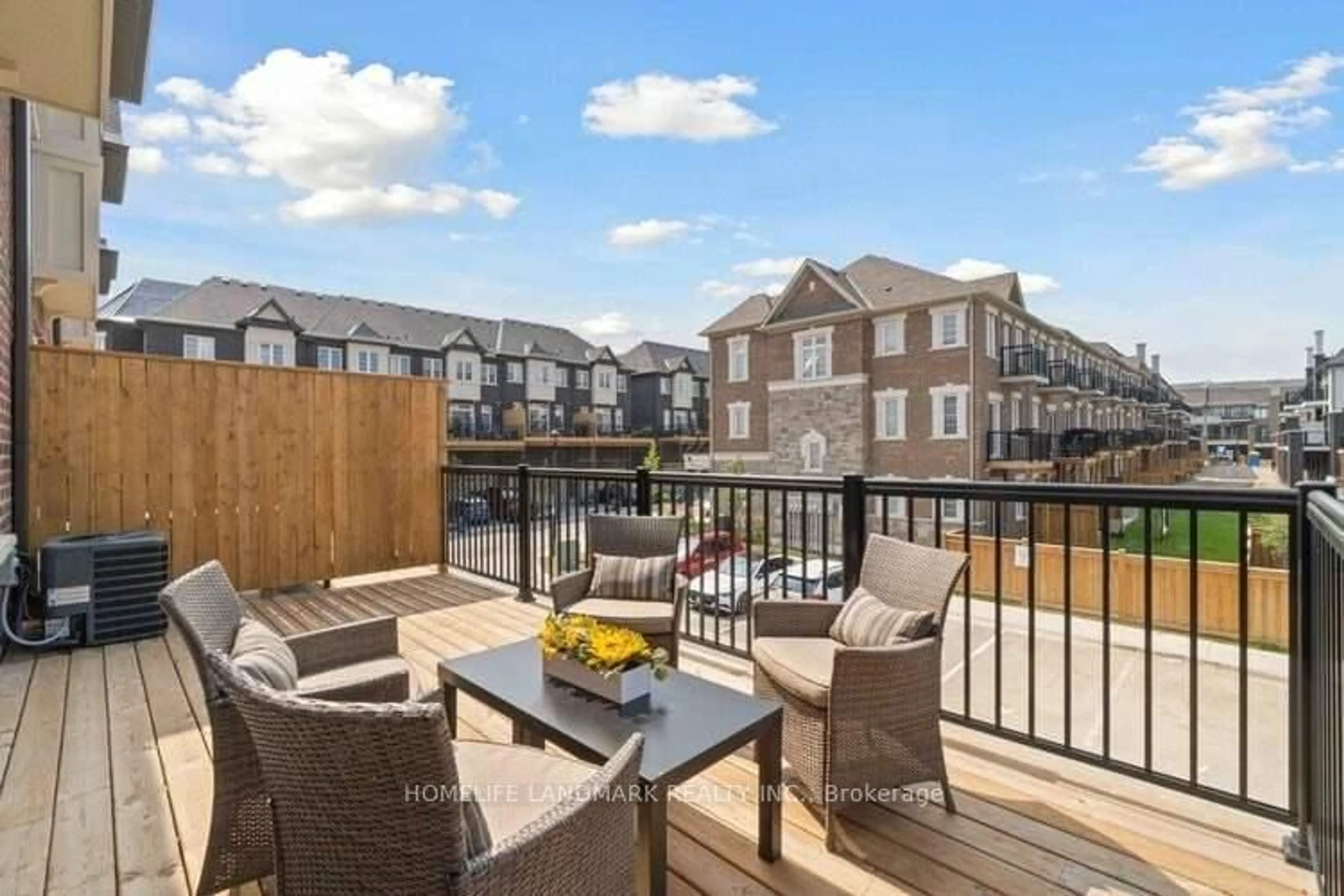 Patio, water/lake/river/ocean view for 6D Parker Ave, Richmond Hill Ontario L4E 1H3