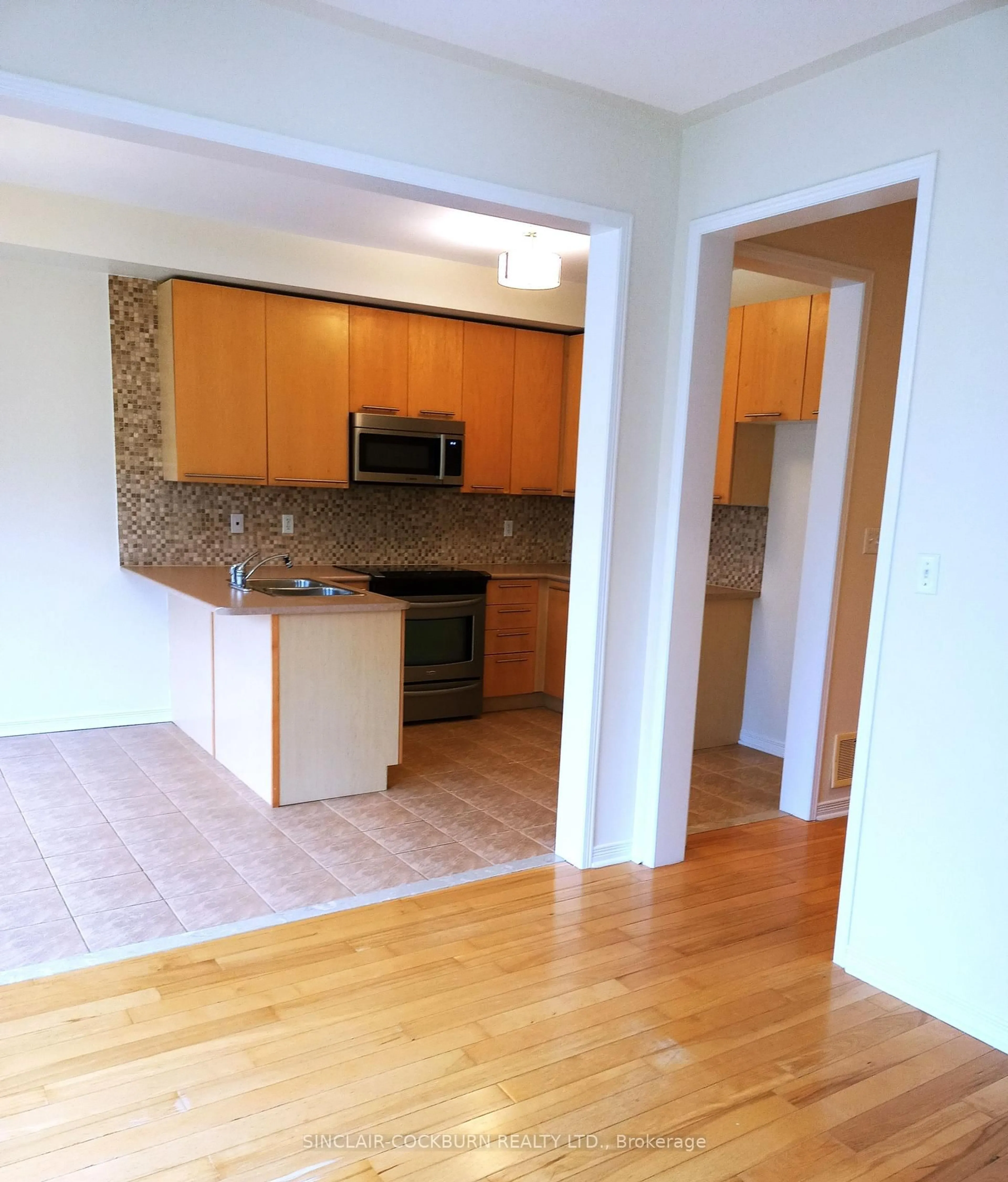 A pic of a room for 98 Lebovic Dr, Richmond Hill Ontario L4E 5C1