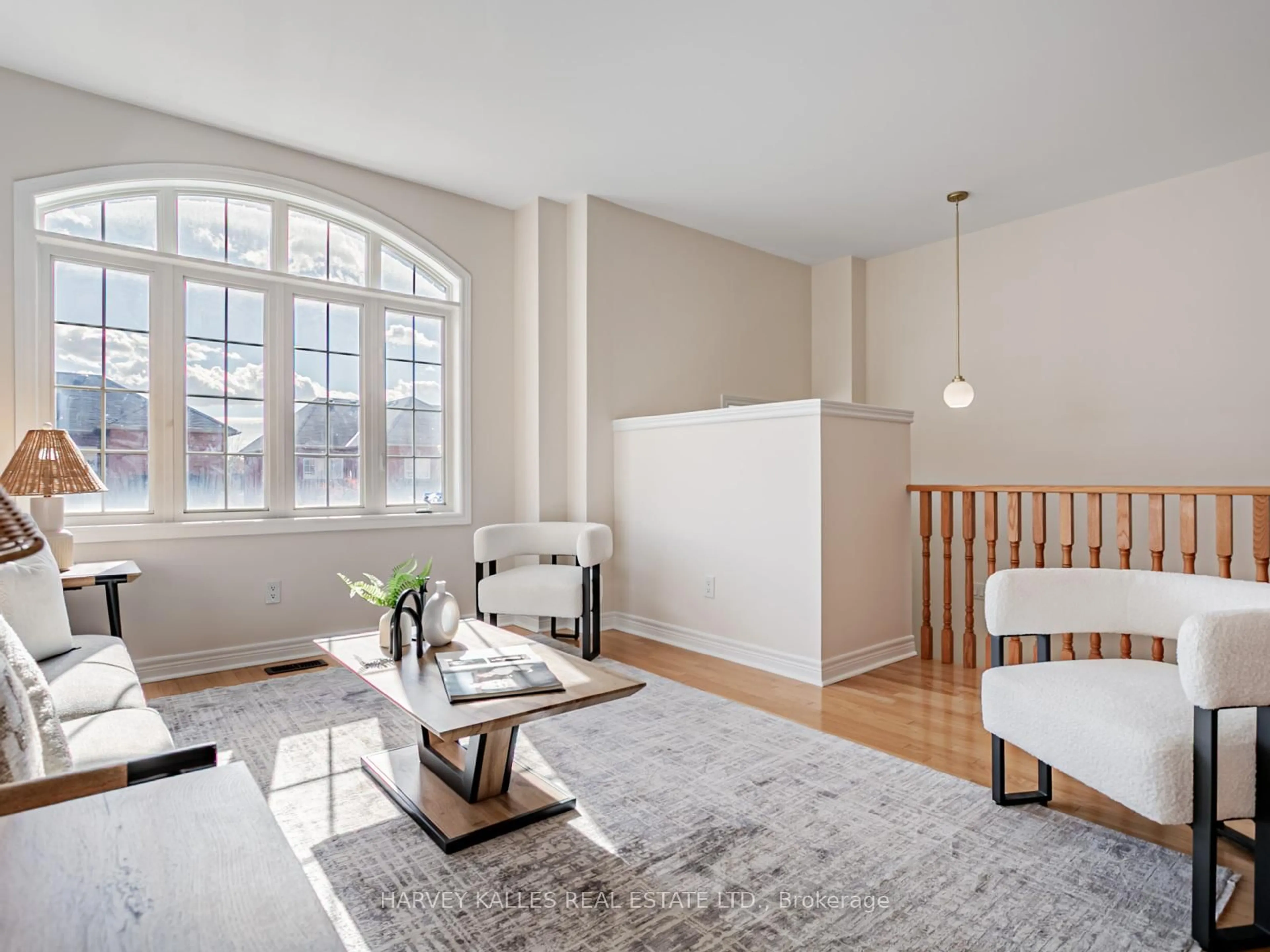 Living room with furniture, unknown for 700 Summeridge Dr #11, Vaughan Ontario L4J 0C5