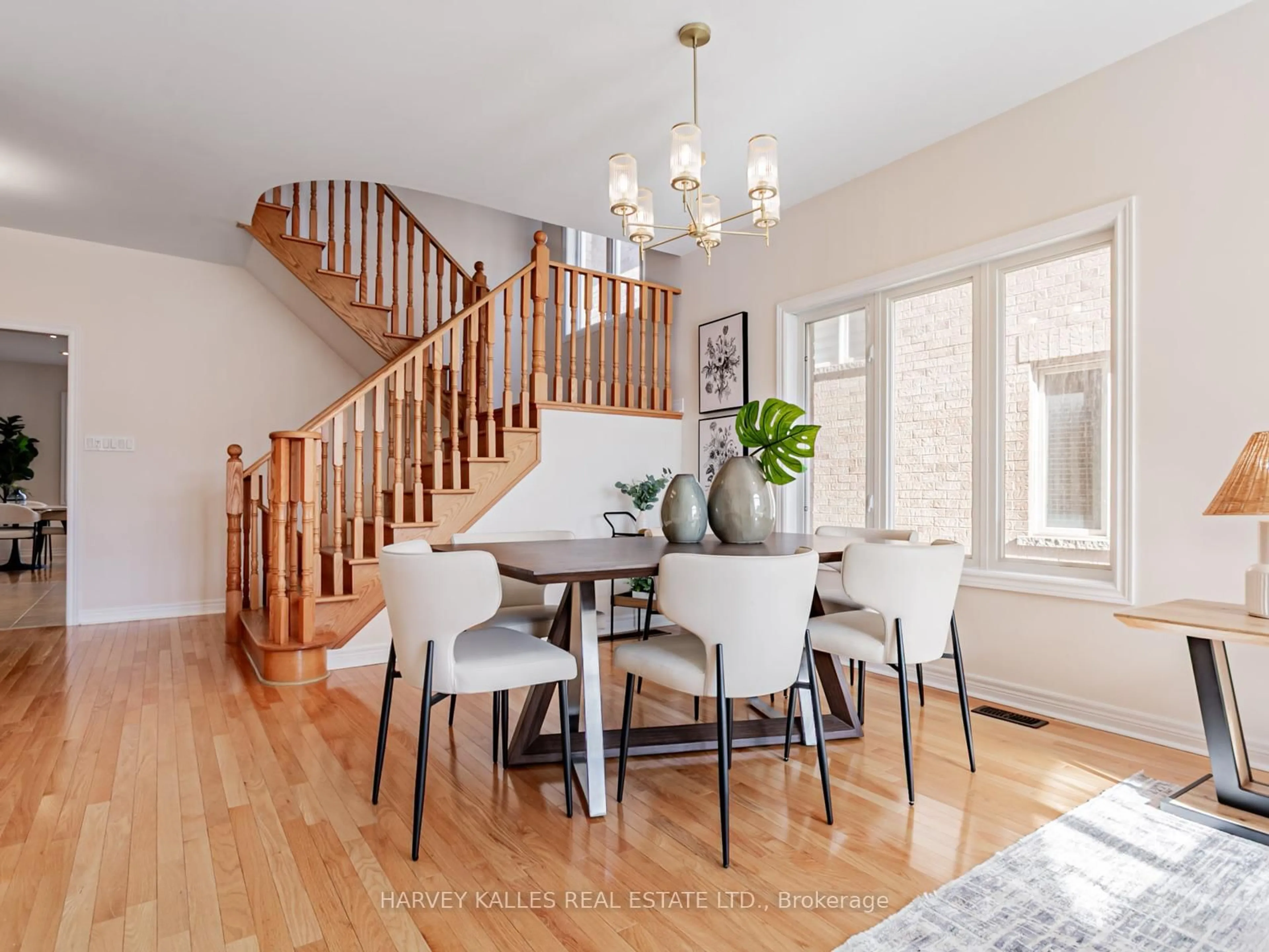 Dining room, wood/laminate floor for 700 Summeridge Dr #11, Vaughan Ontario L4J 0C5