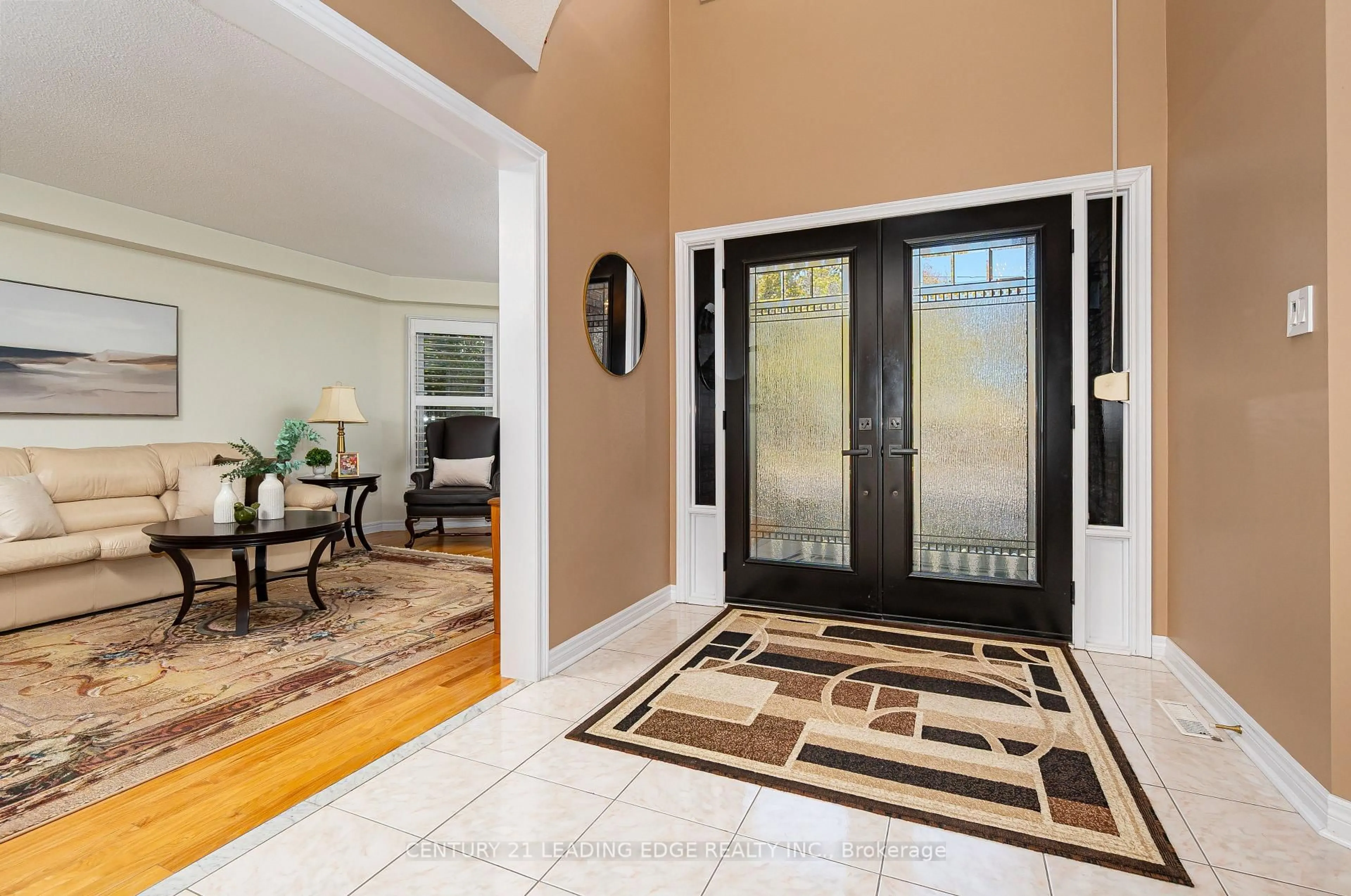 Indoor entryway for 207 Larkin Ave, Markham Ontario L3P 4Y7